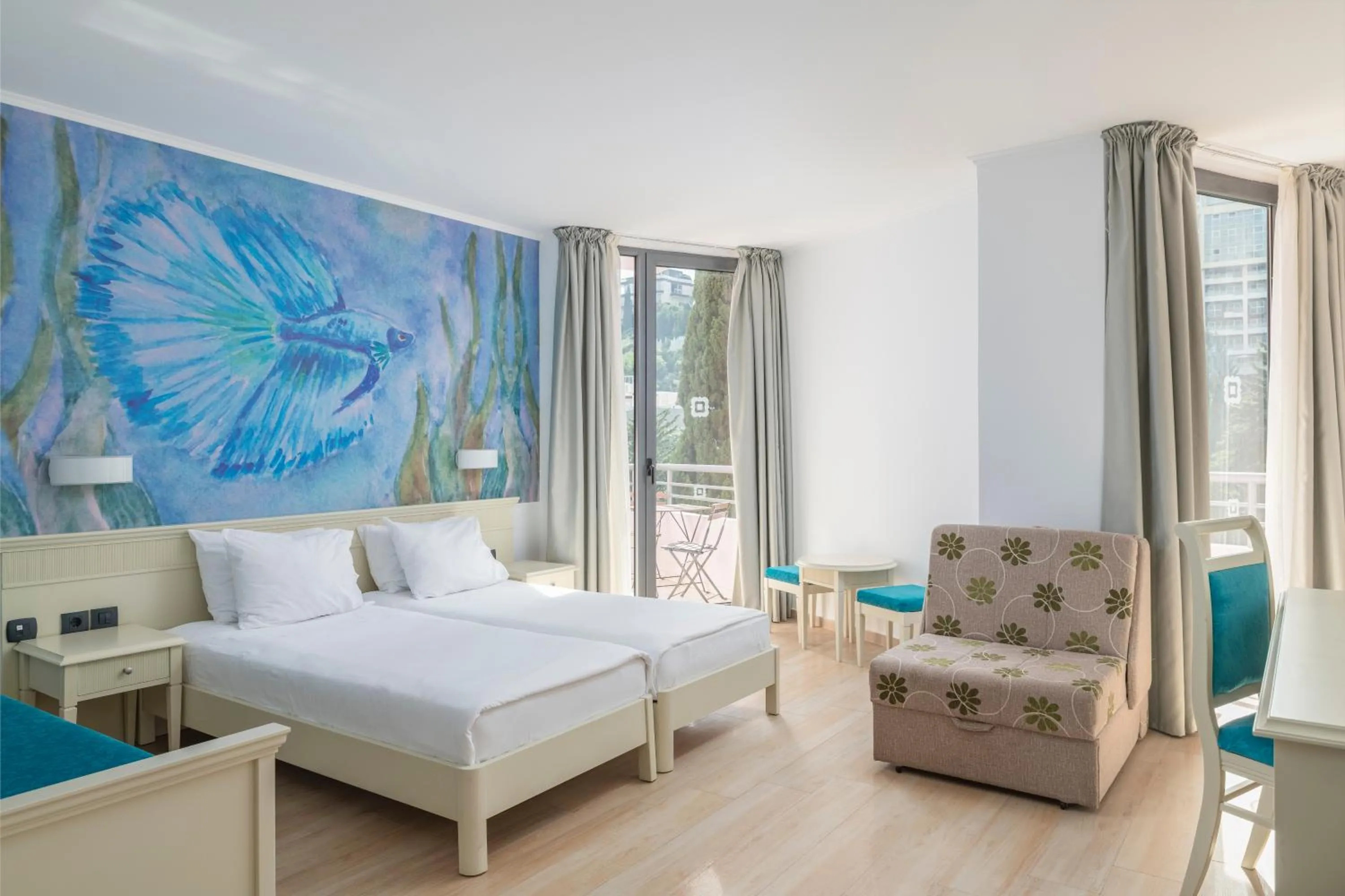 Bedroom, Bed in Iberostar Waves Bellevue All Inclusive