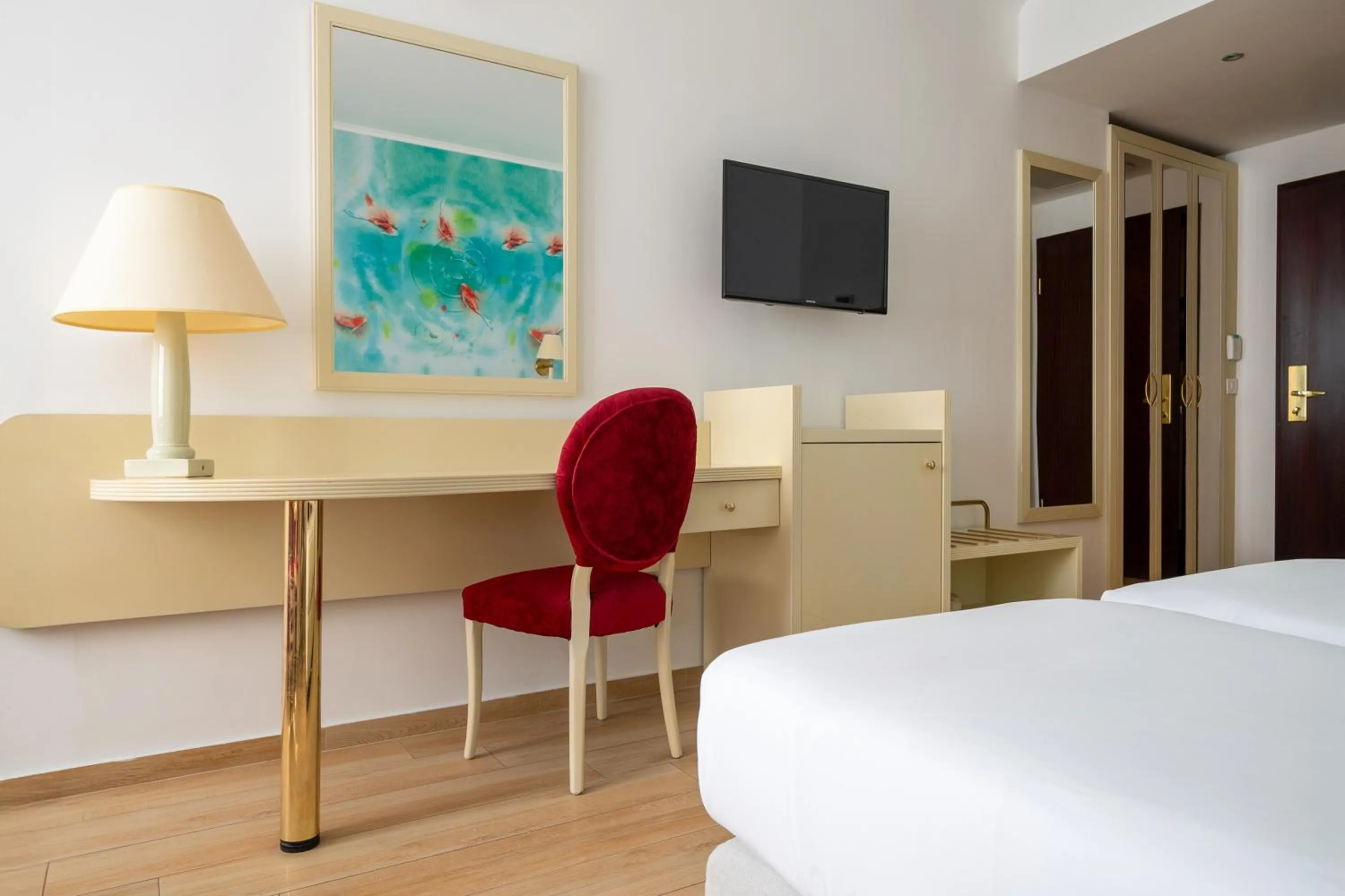 Bedroom, Bed in Iberostar Waves Bellevue All Inclusive