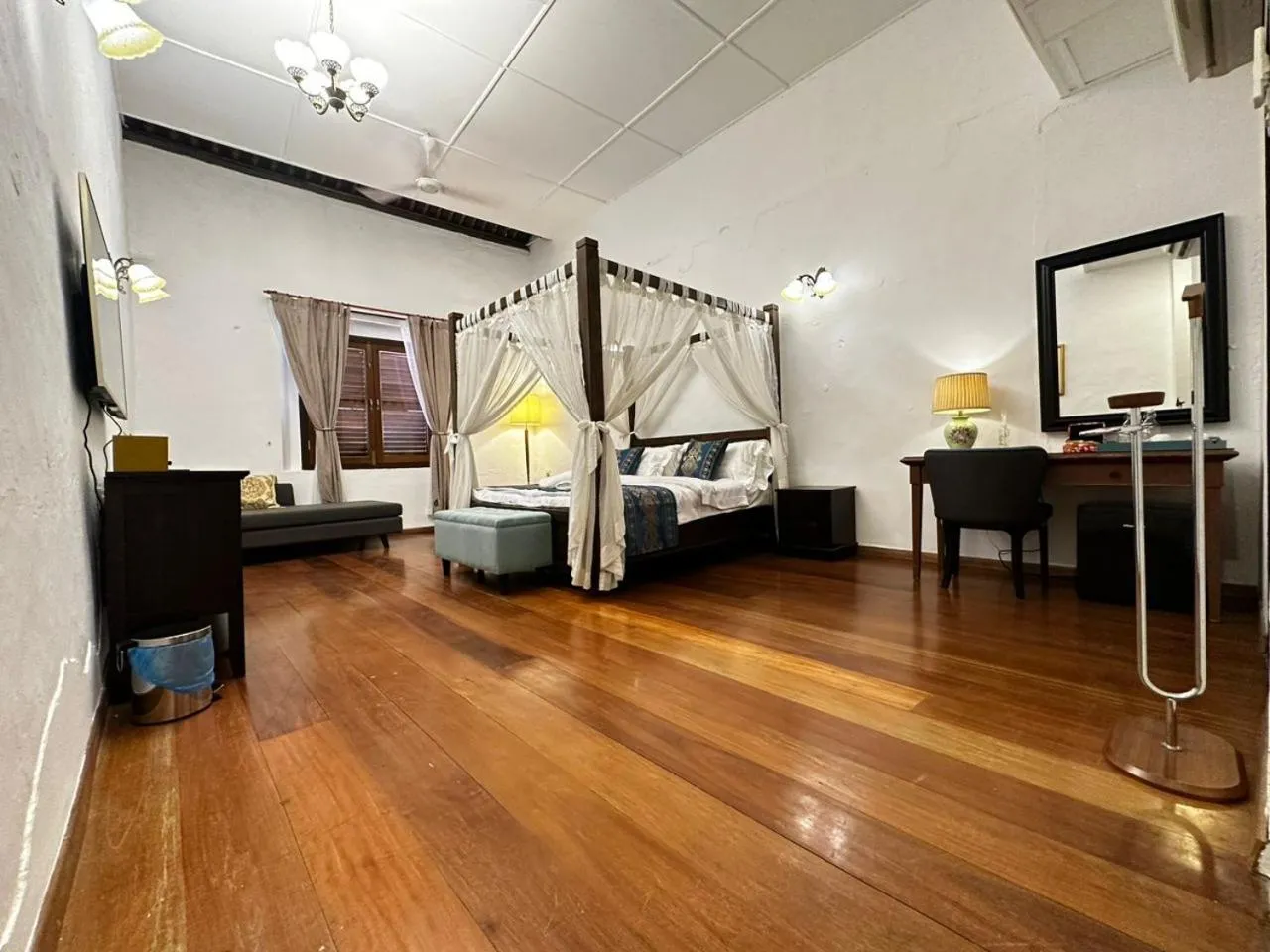 Photo of the whole room in 19th Century Boutique Hotel