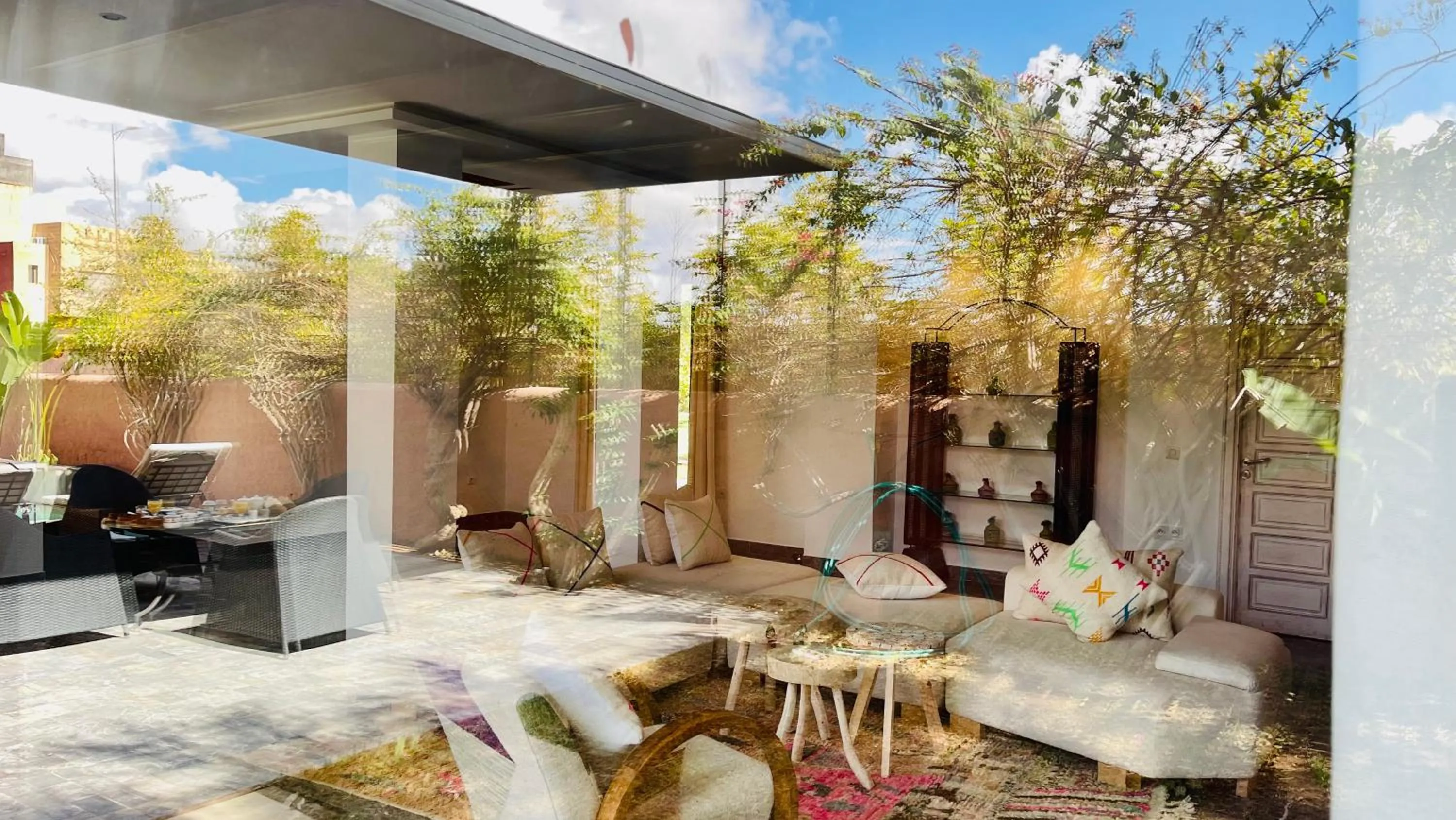 Living room in Les Jardins de Kesali By La Siredrah