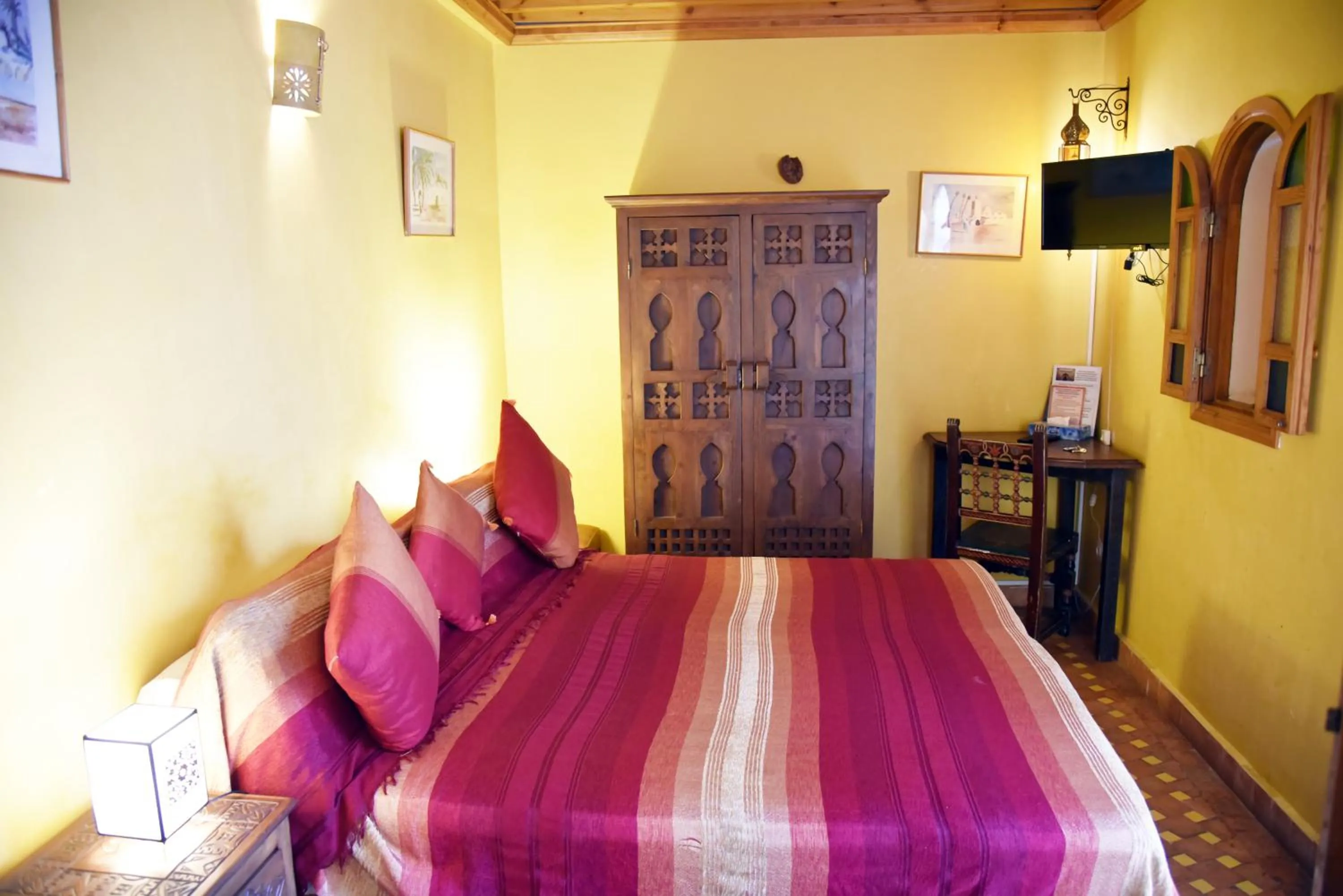 Bedroom, Bed in Riad Dar Zouhour