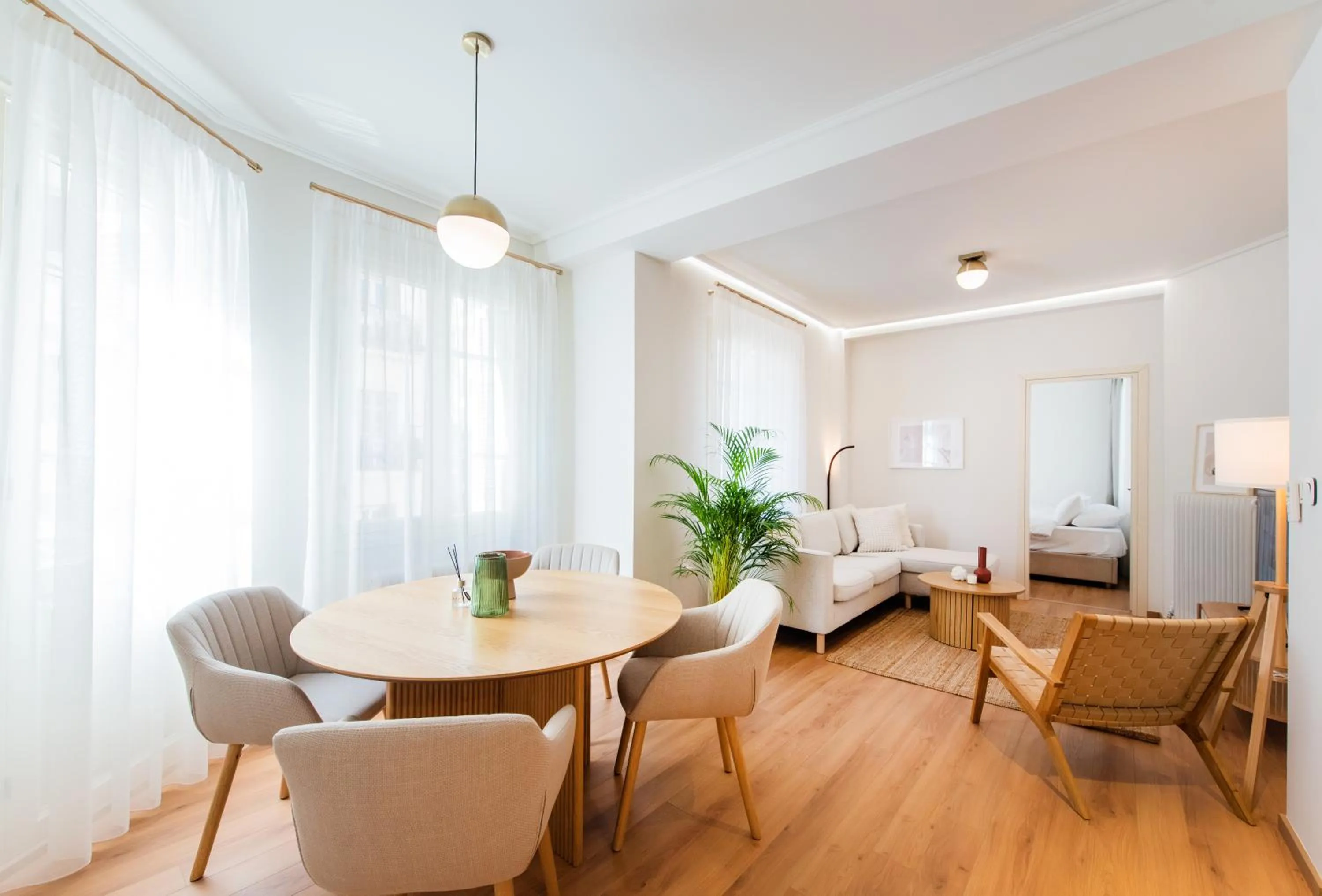 Living room in White Lotus by halu! Apartments