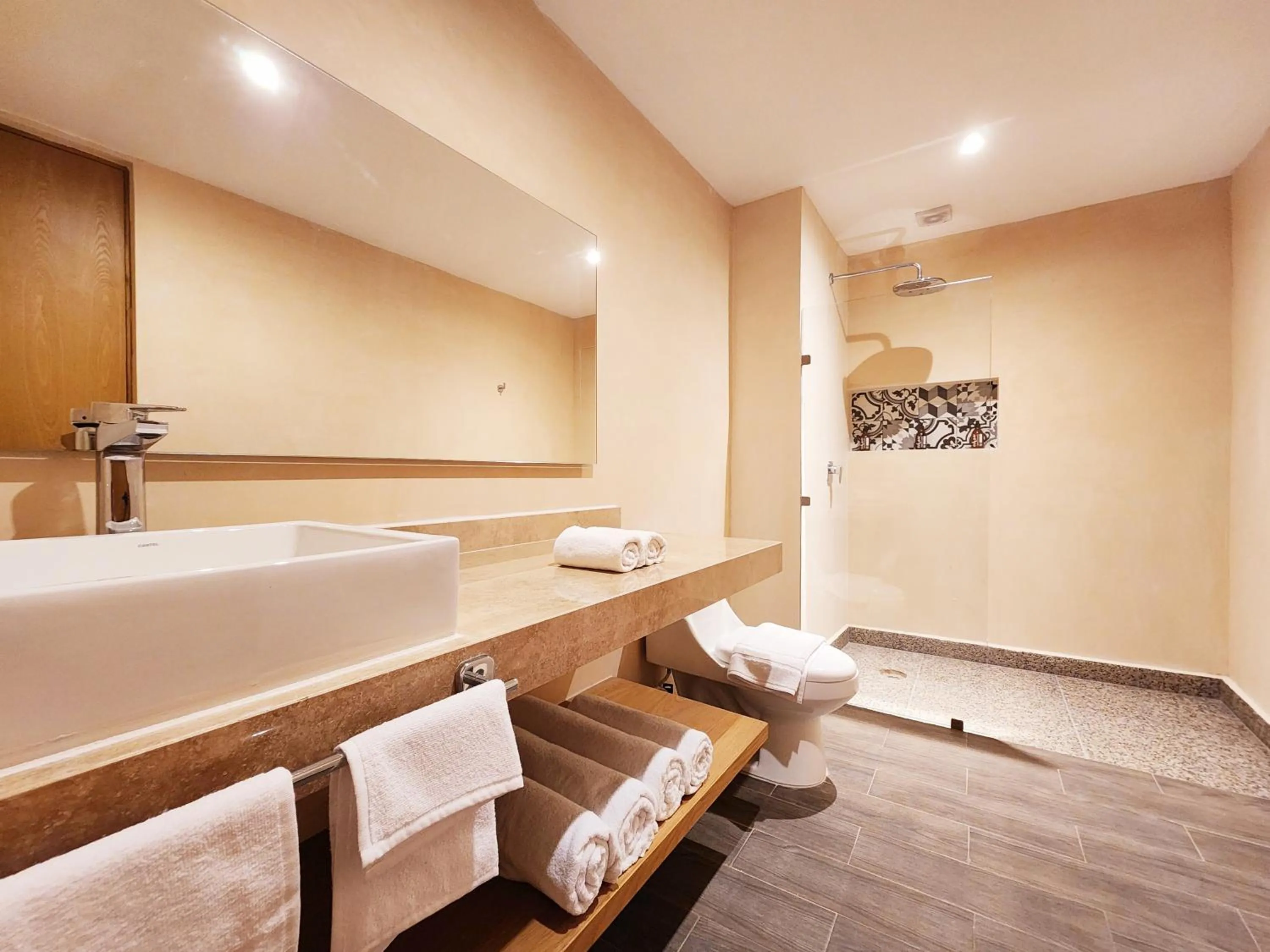 Bed in Sofía Boutique Condos by Bunik