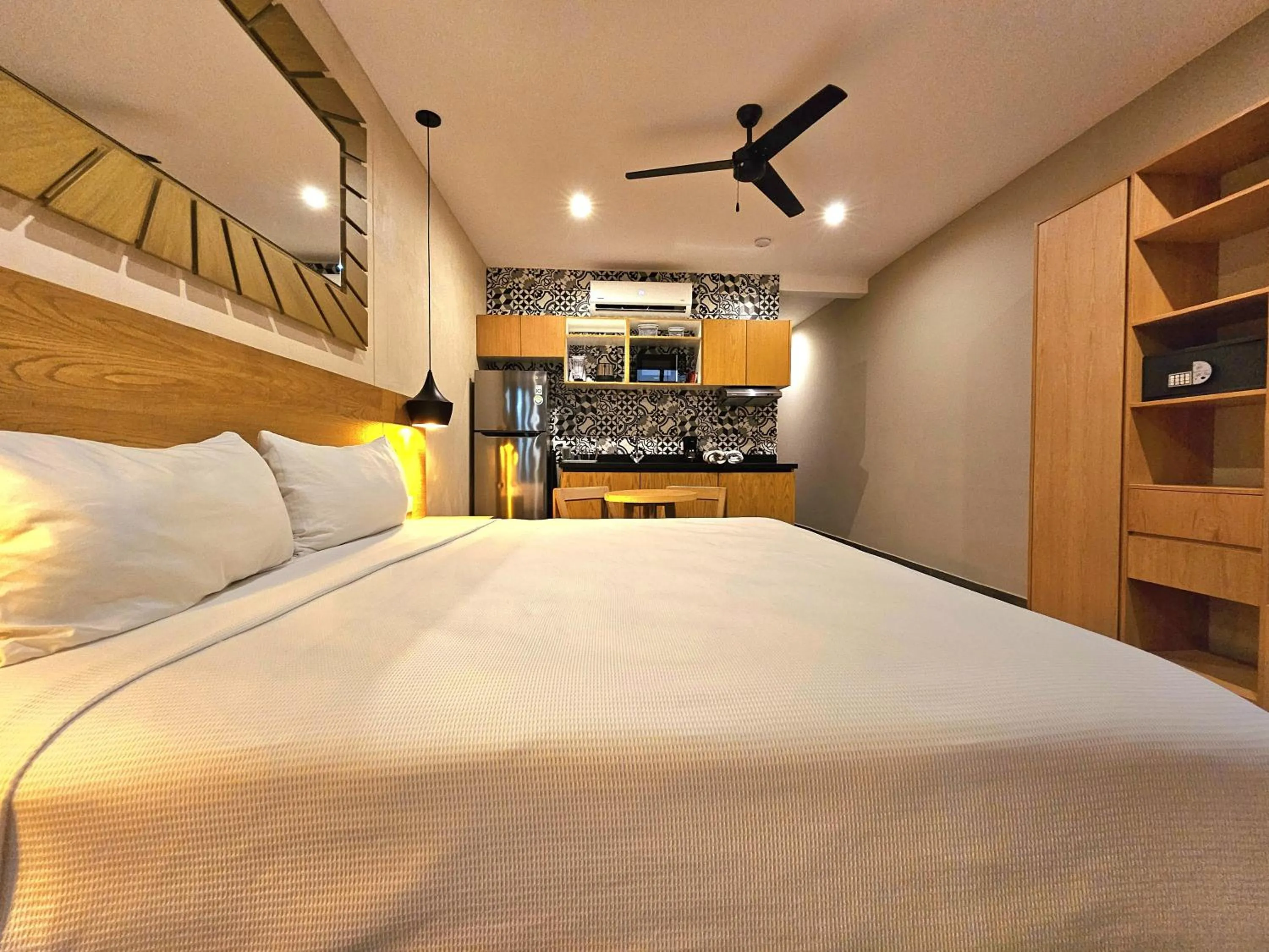 Bed in Sofía Boutique Condos by Bunik