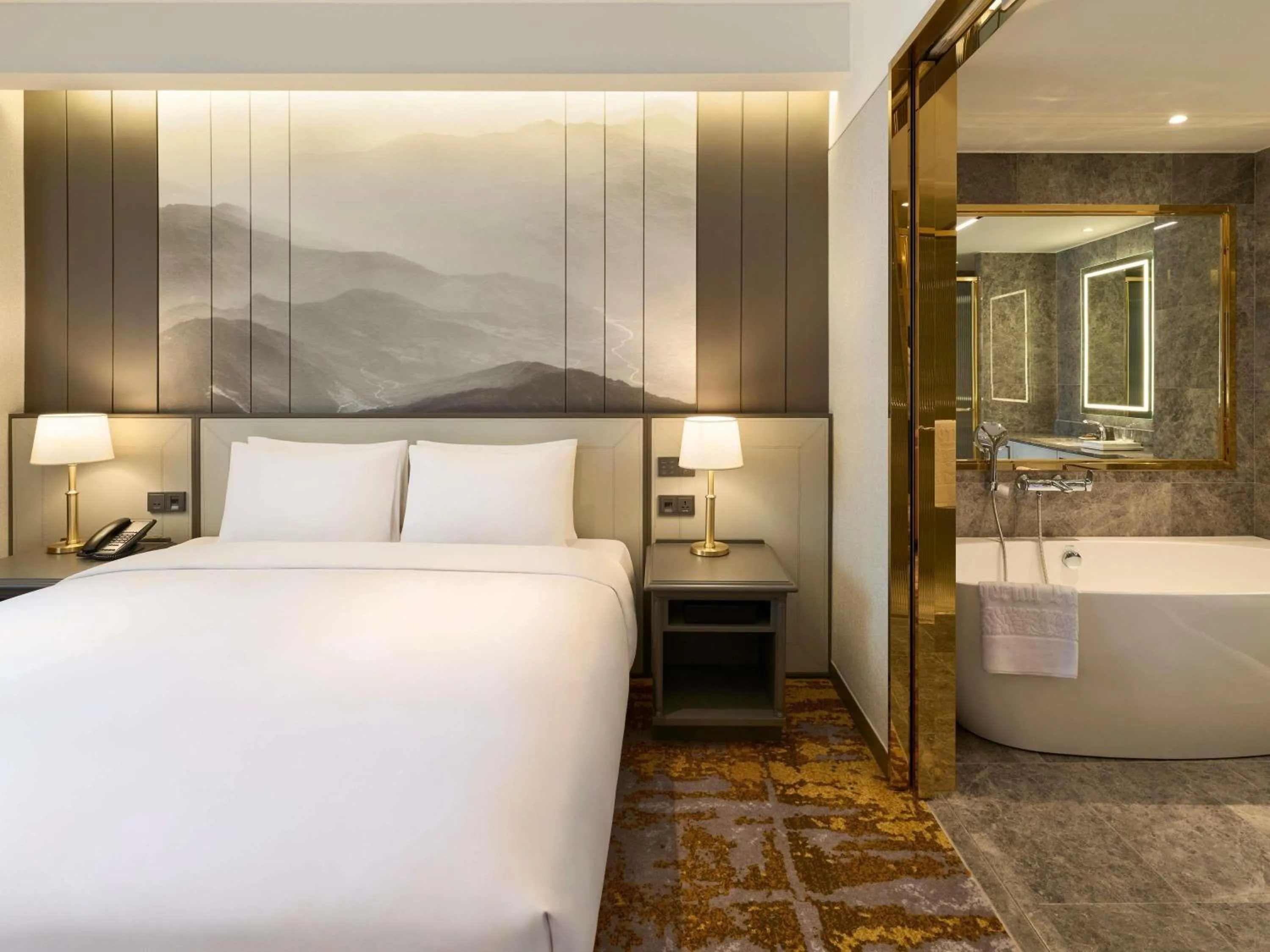 Bedroom, Bed in Grand Mercure Imperial Palace Seoul Gangnam