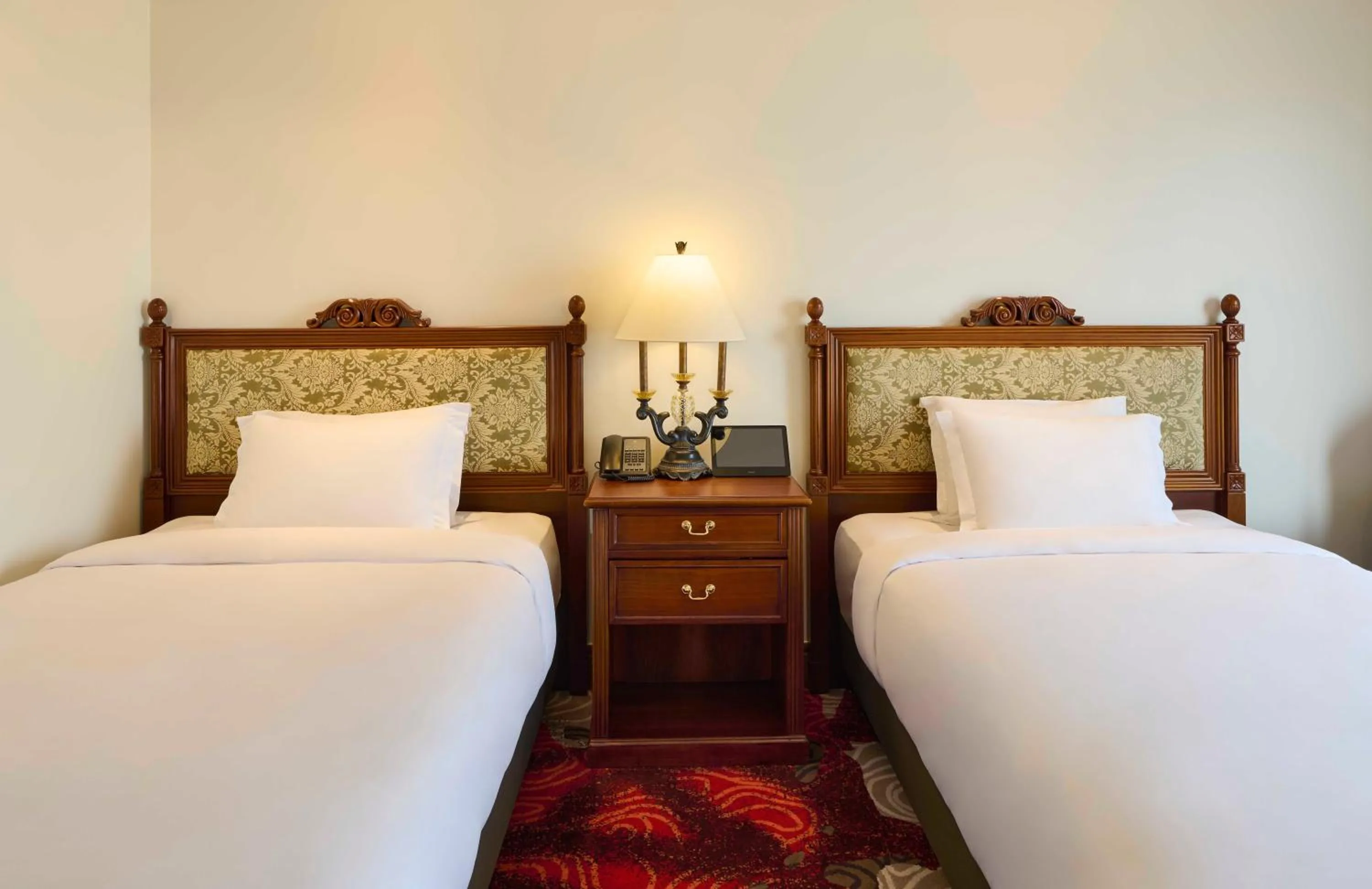 Bed in Grand Mercure Imperial Palace Seoul Gangnam