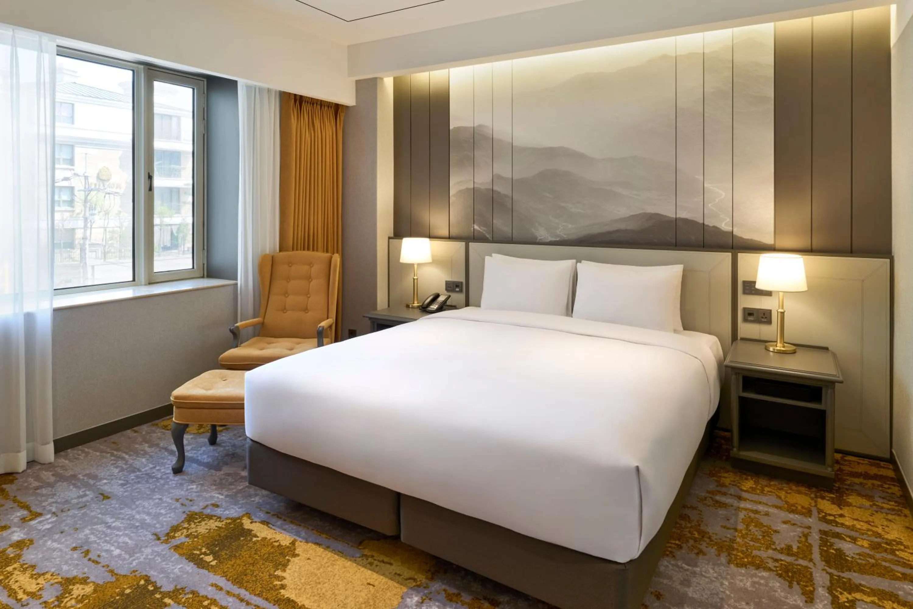 Bed in Grand Mercure Imperial Palace Seoul Gangnam