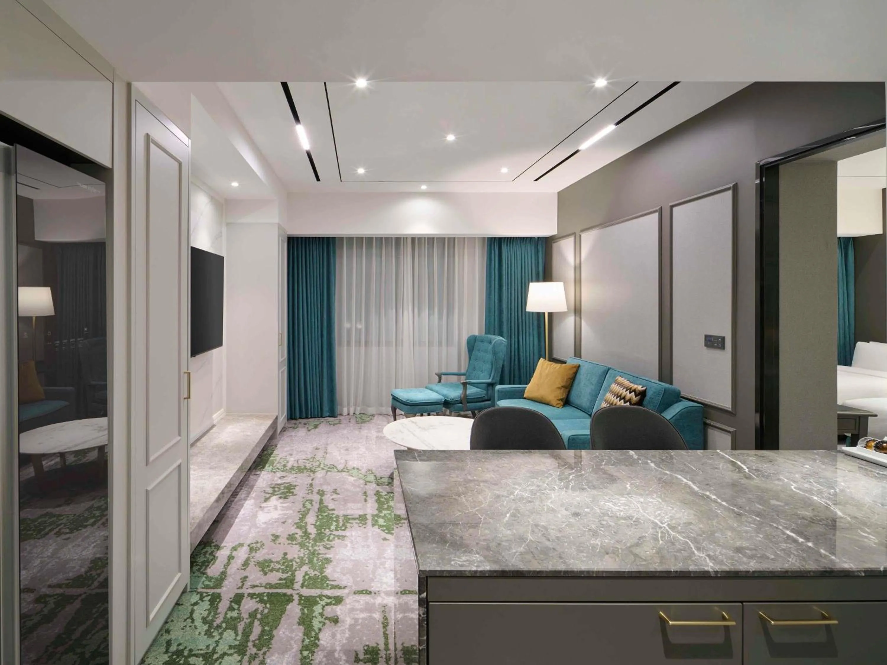 Bedroom, Bed in Grand Mercure Imperial Palace Seoul Gangnam