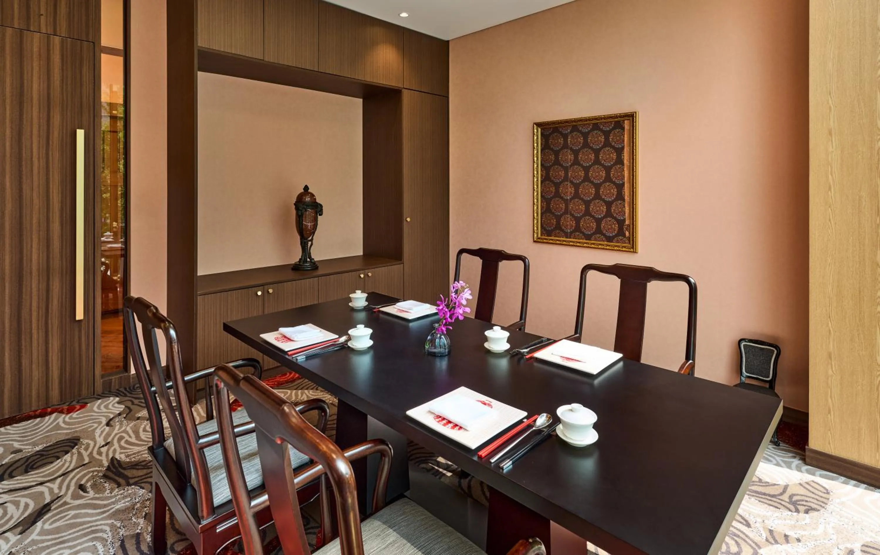 Restaurant/places to eat in Grand Mercure Imperial Palace Seoul Gangnam