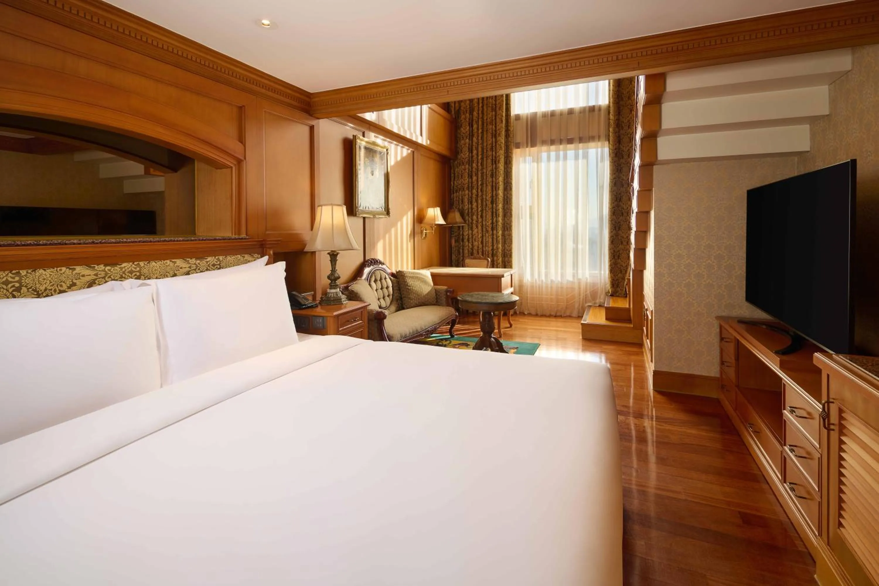 Bed in Grand Mercure Imperial Palace Seoul Gangnam