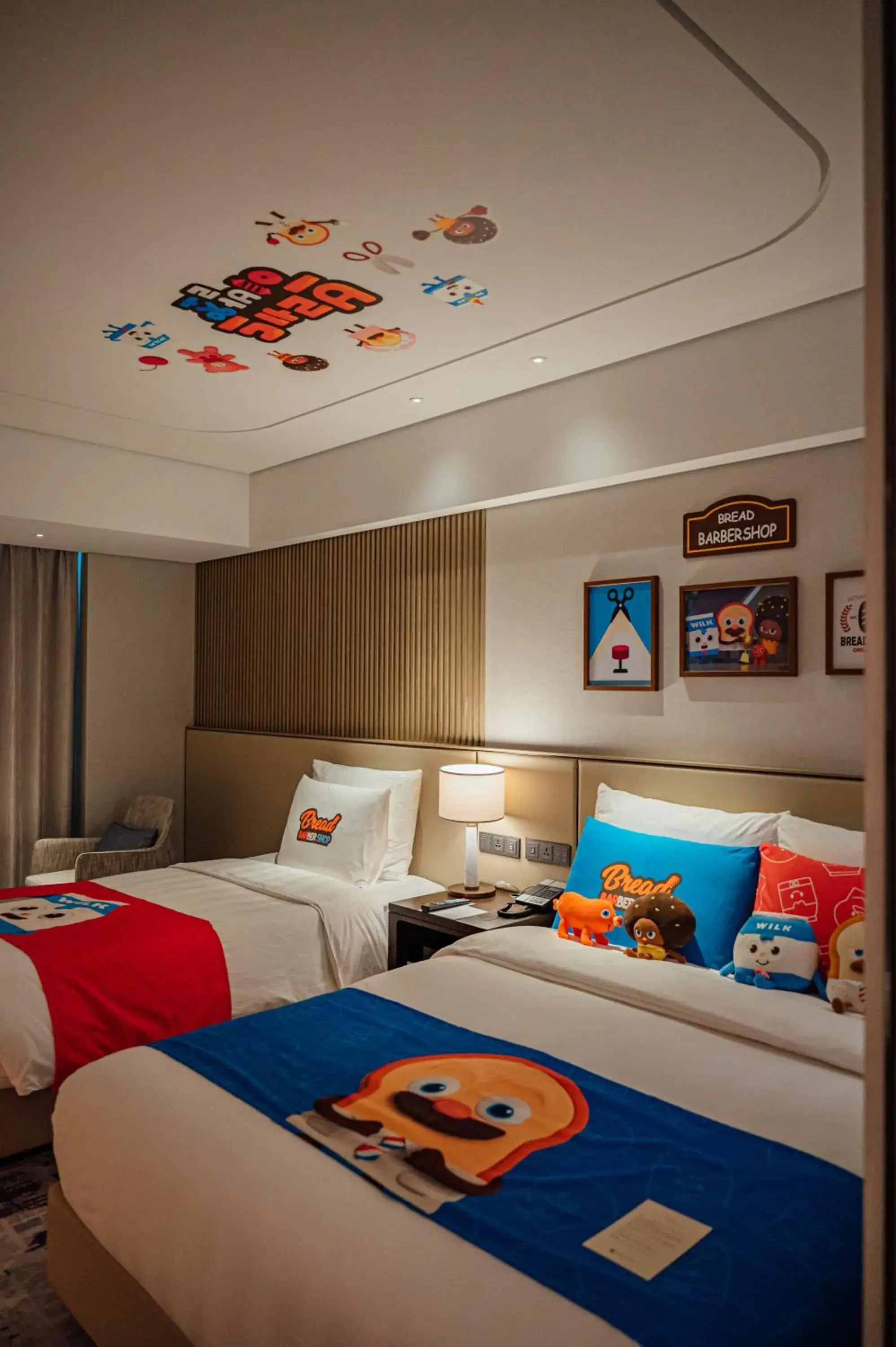 Bread Barbershop Family Twin Room in Lotte Hotel World Bread Barbershop Family Twin Room in Lotte Hotel World