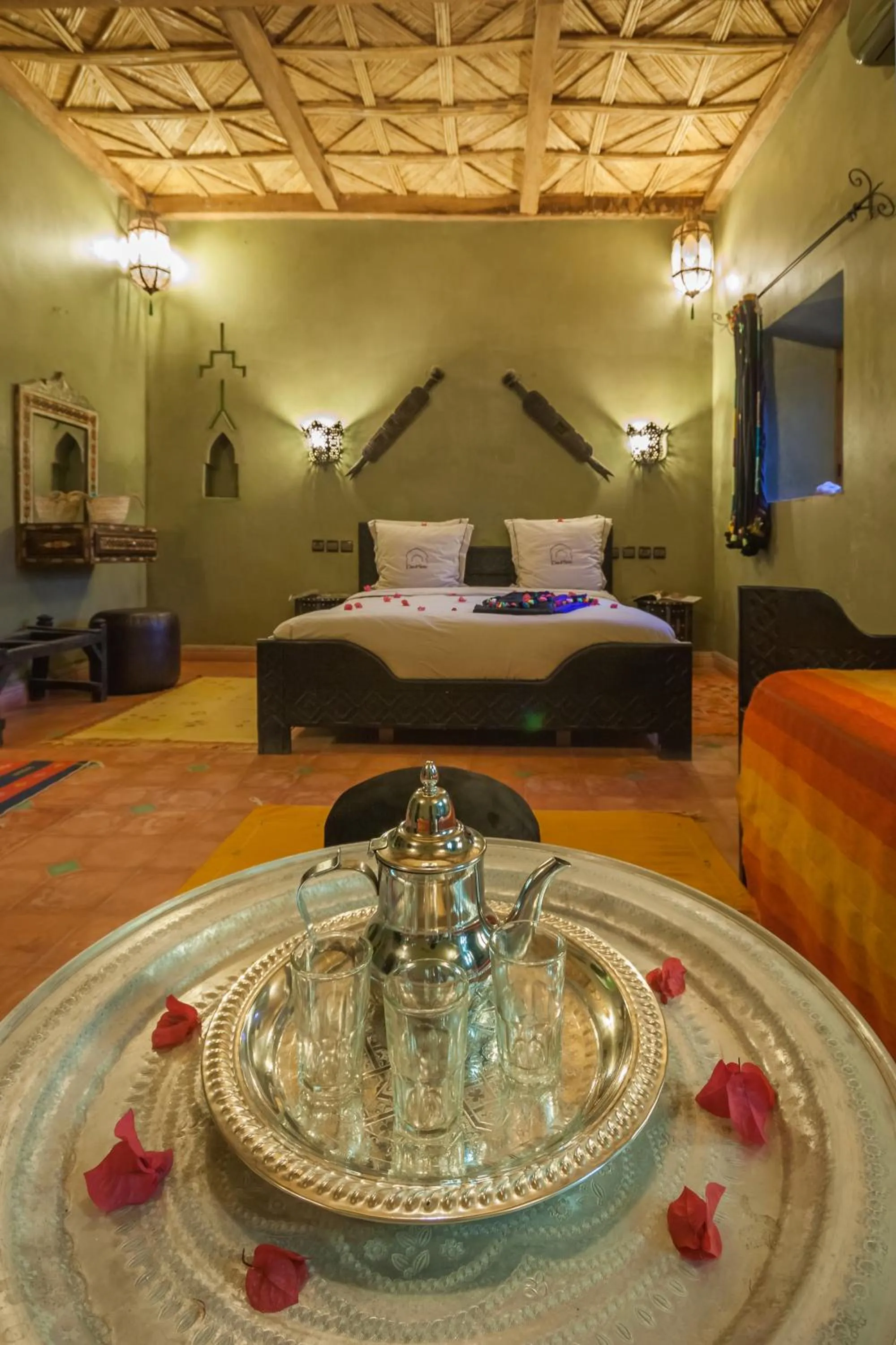 Bed in Chez Le Pacha - Authentic Sahara Hotel Mhamid