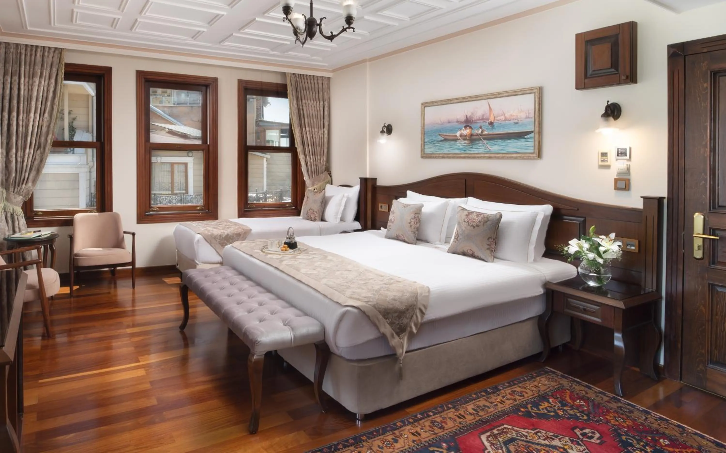 Photo of the whole room, Bed in Bender Hotel