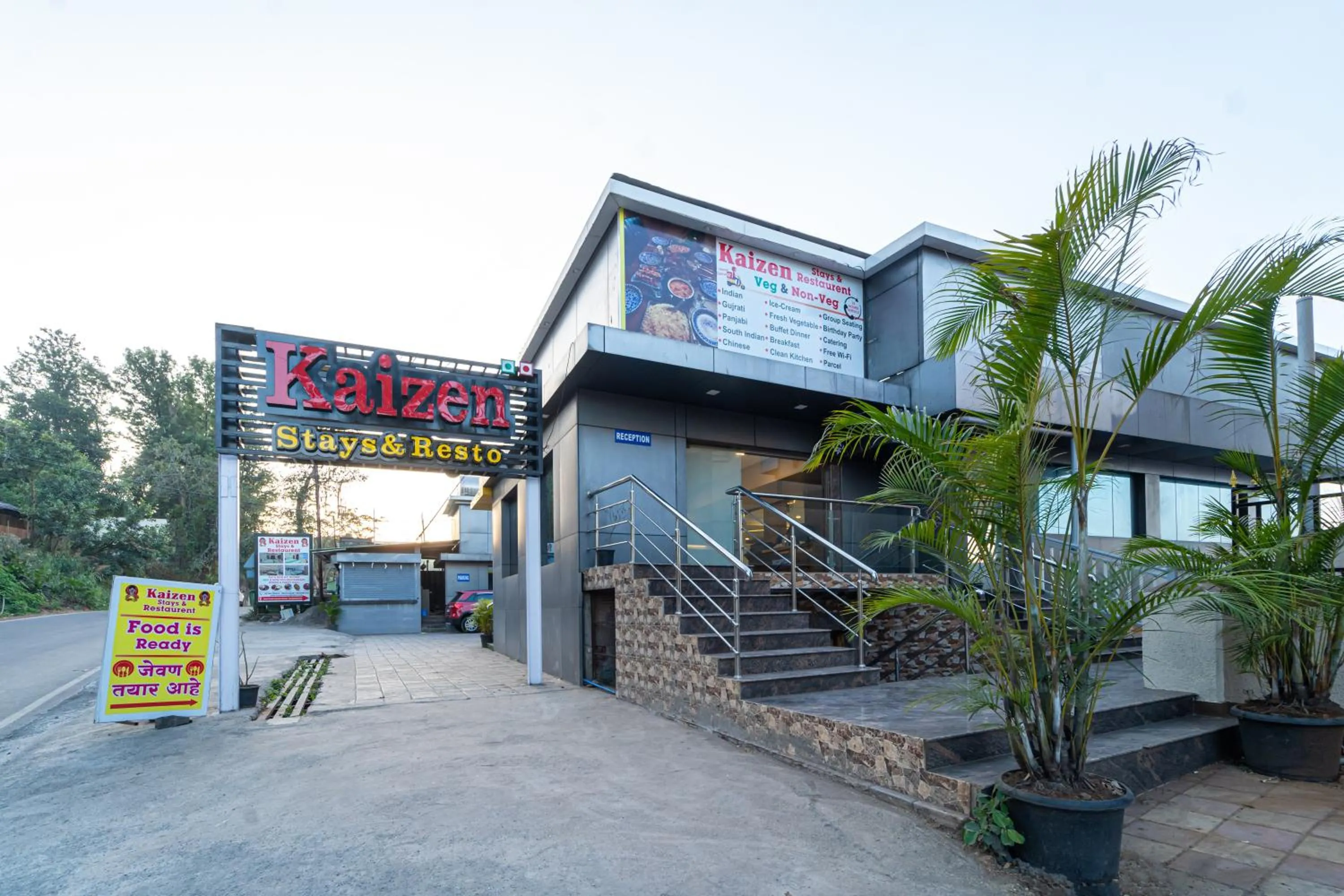 Facade/entrance in Treebo Kaizen, 3 Kms From Paragliding