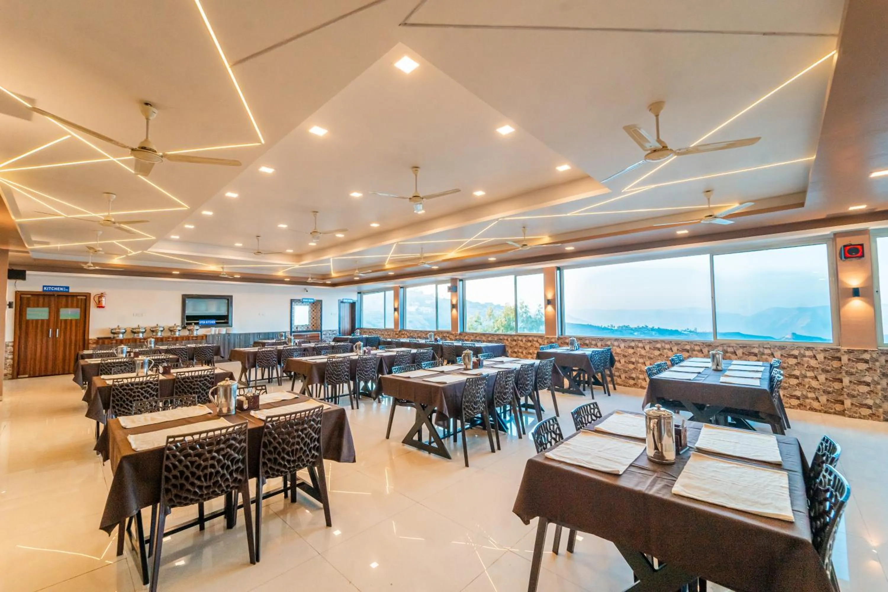 Restaurant/places to eat in Treebo Kaizen, 3 Kms From Paragliding