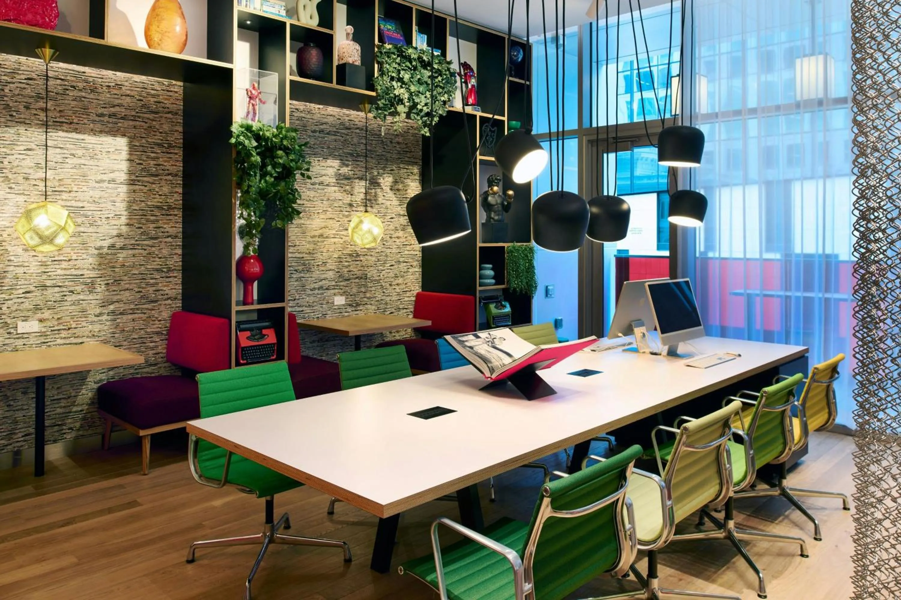 Meeting/conference room in citizenM Austin Downtown