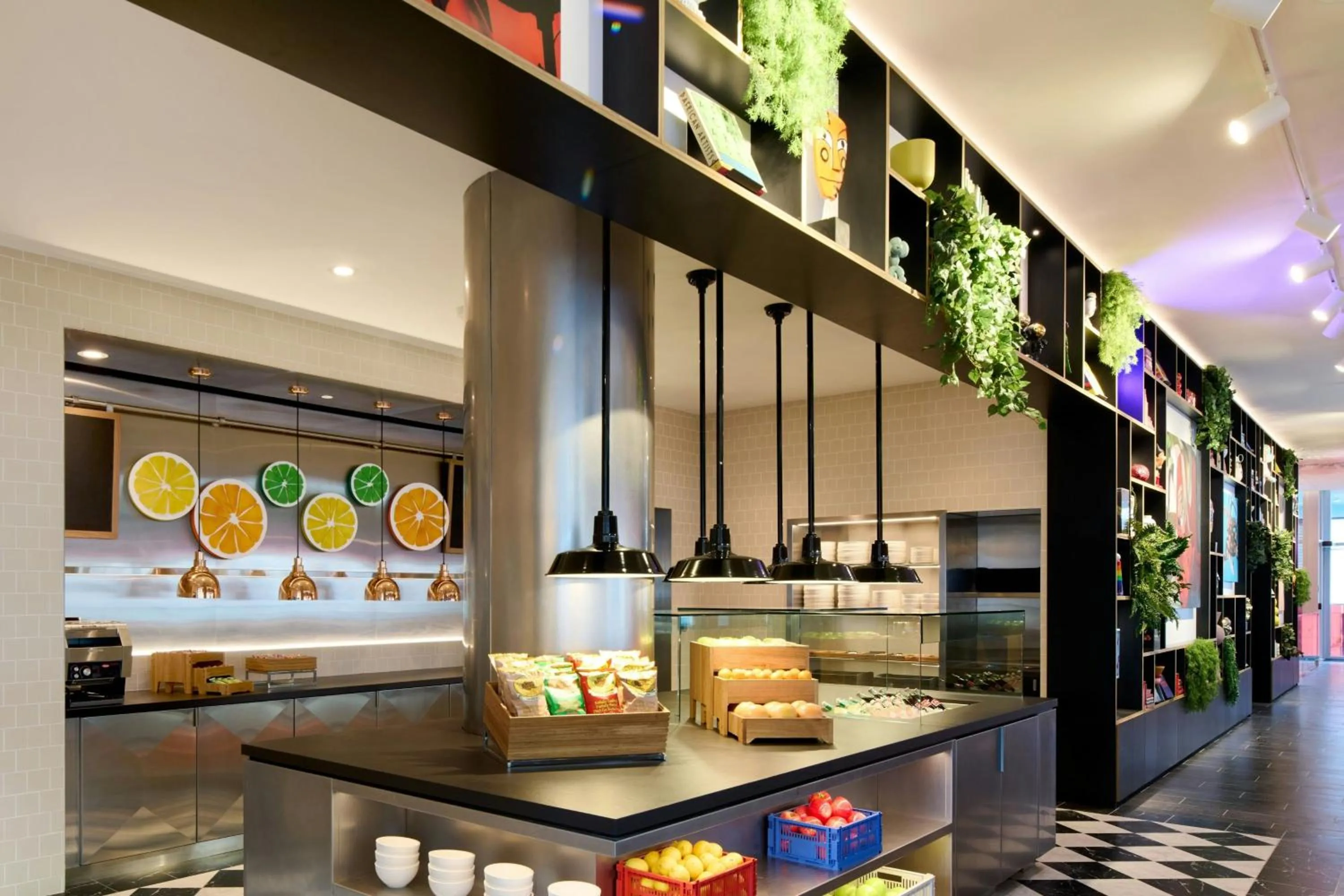 Restaurant/places to eat in citizenM Austin Downtown