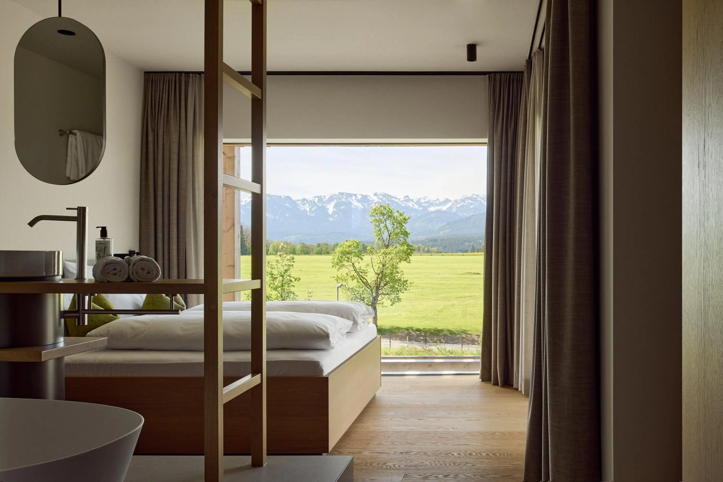 View (from property/room), Bed in Hotel BERGEBLICK