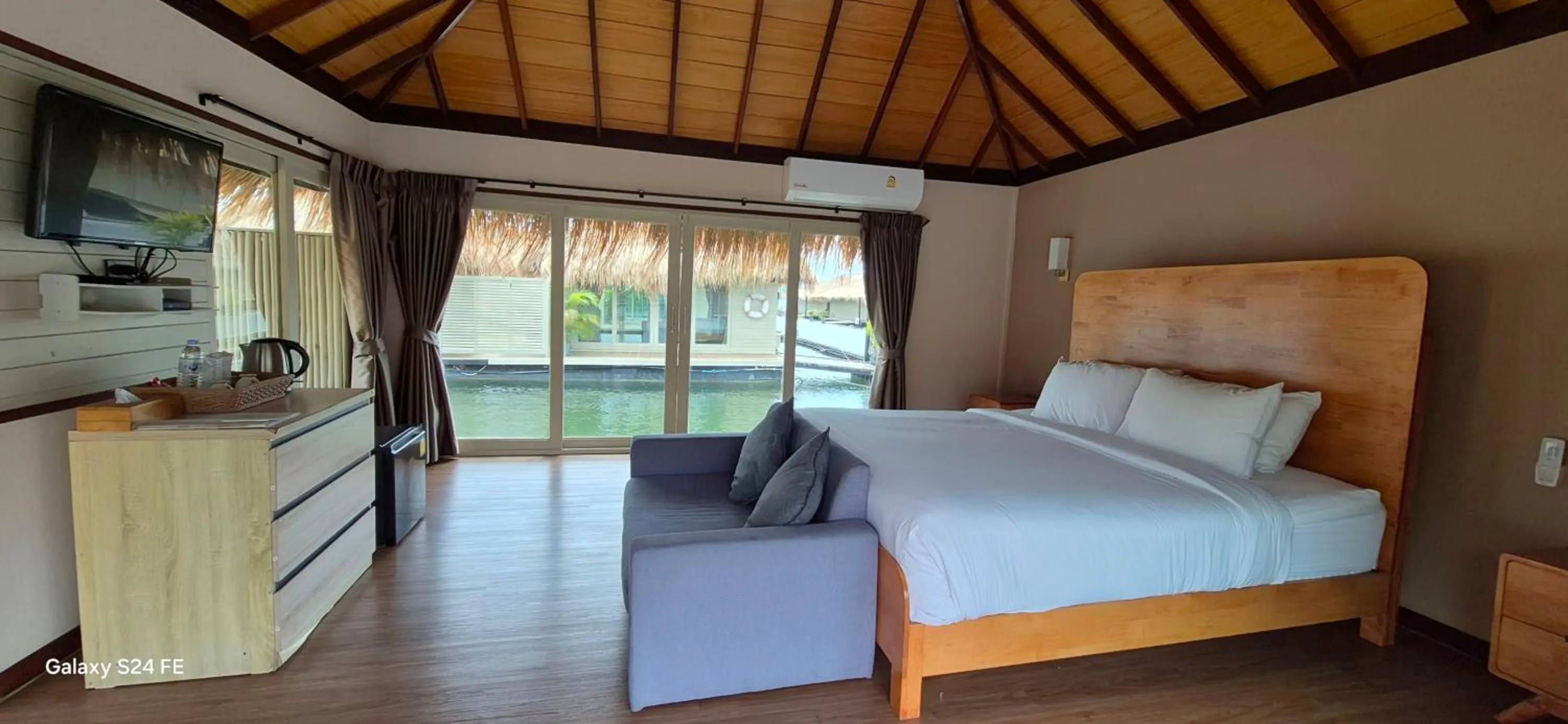 Bedroom, Bed in Ruknam Resort