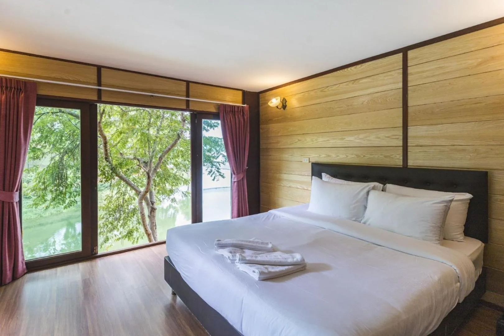 Bedroom, Bed in Ruknam Resort