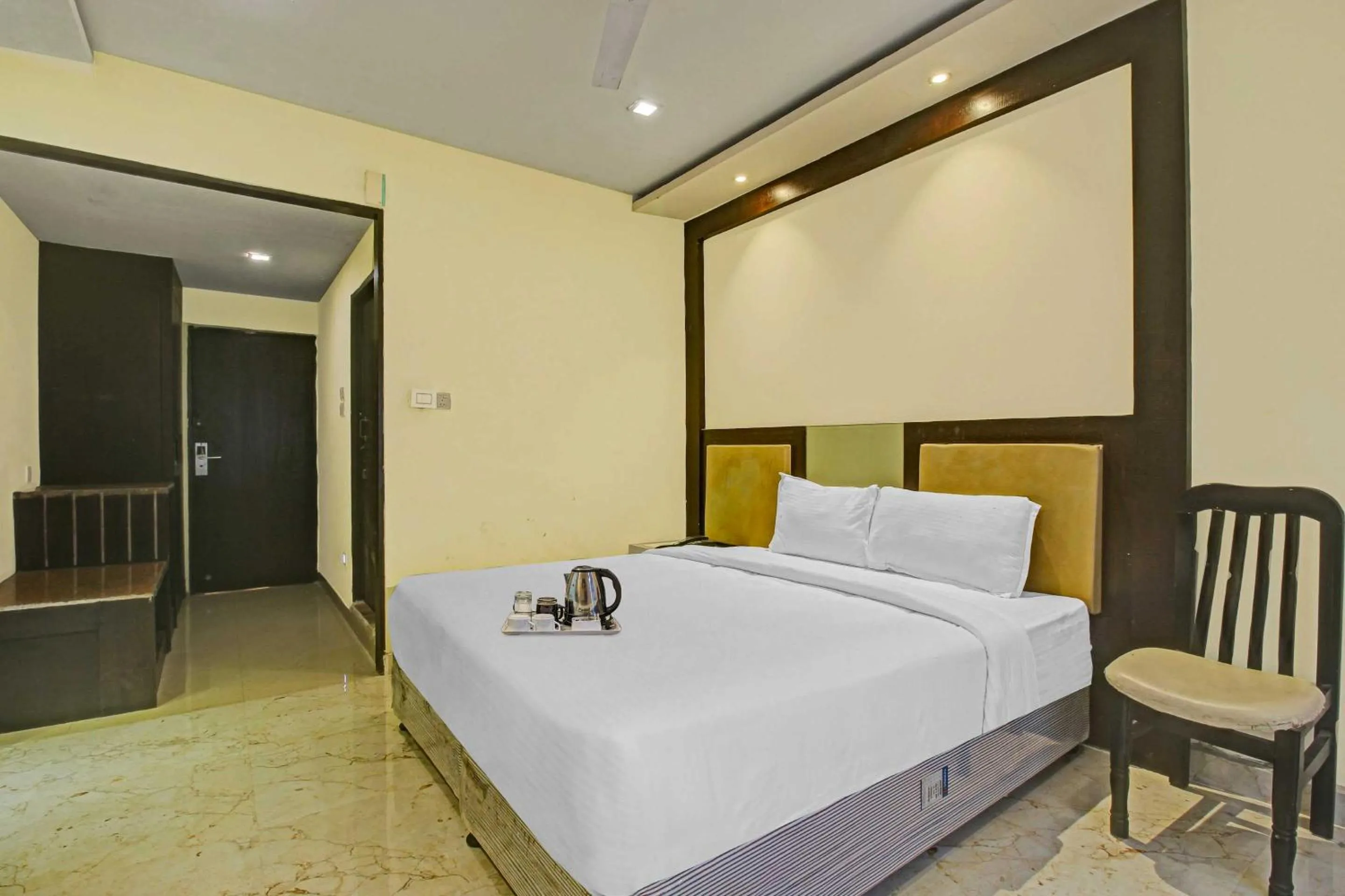 Bedroom, Bed in Collection O Grand Krishna