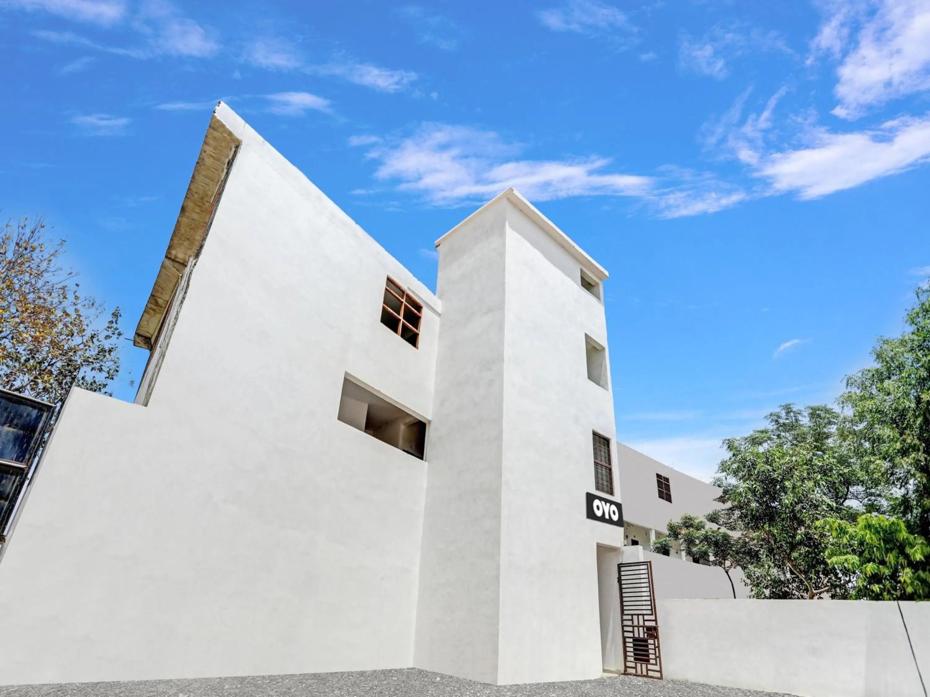 Facade/entrance in Hotel O by OYO easy stay inn