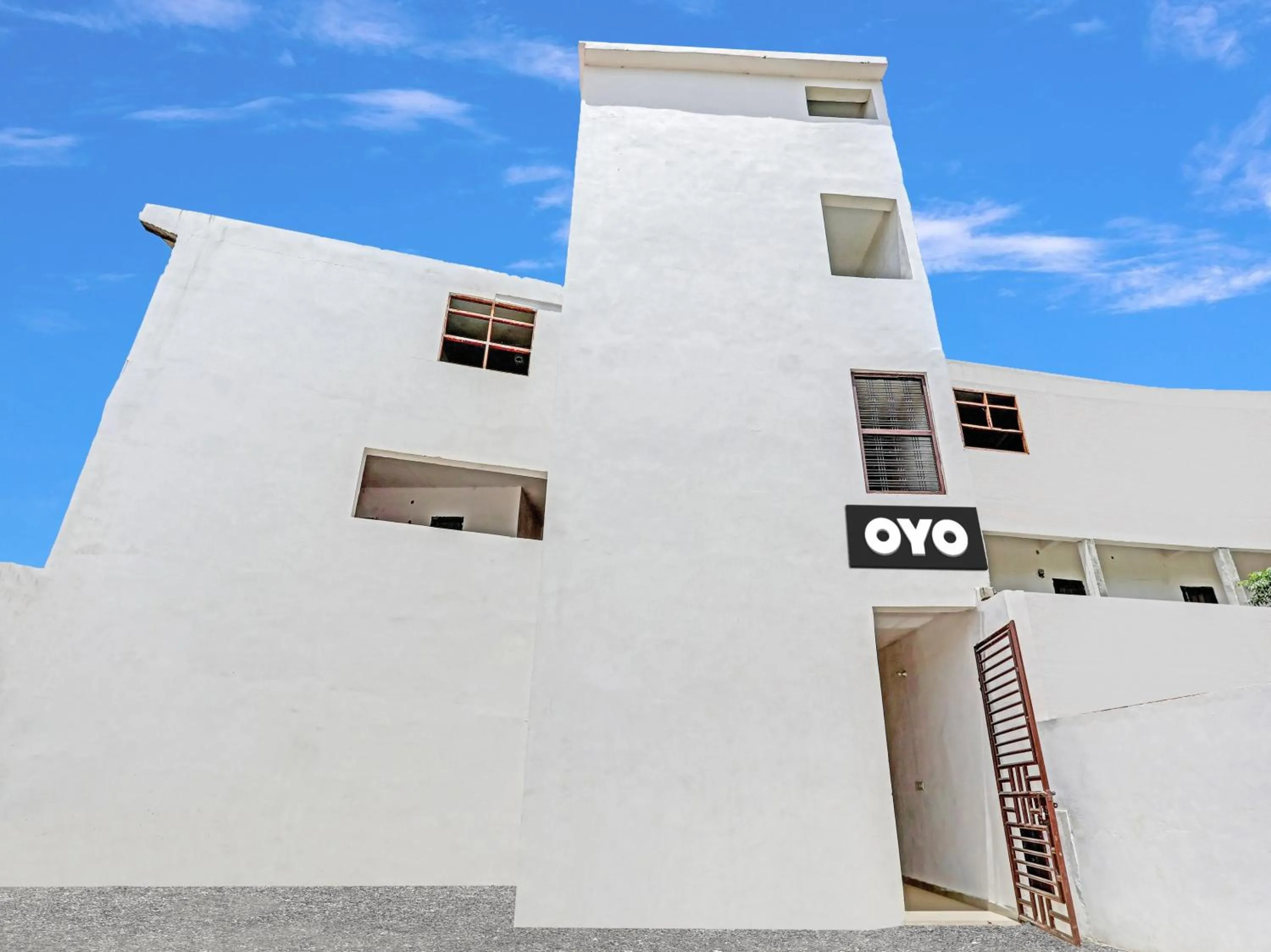 Facade/entrance in Hotel O by OYO easy stay inn