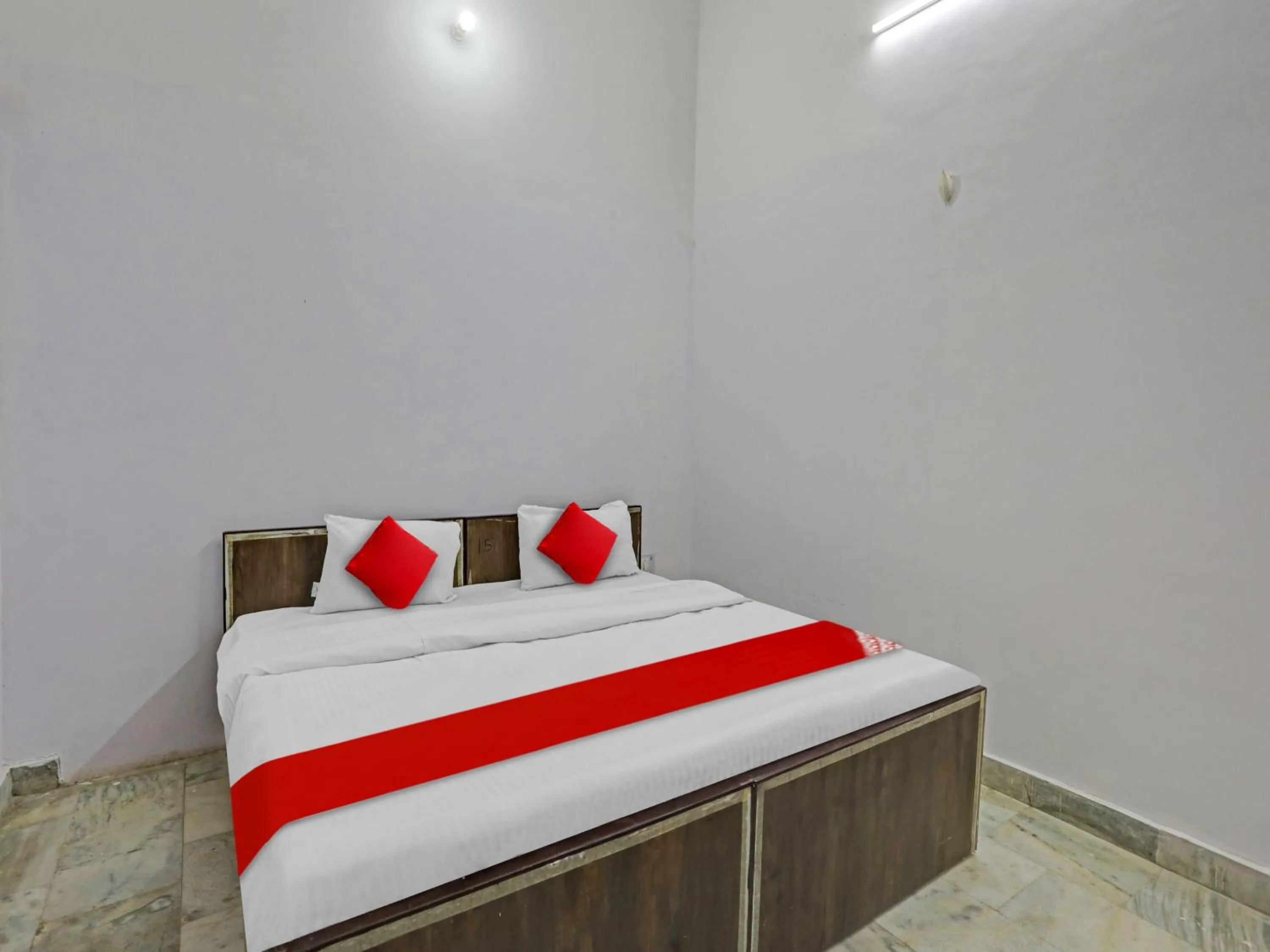 Bedroom, Bed in Hotel O by OYO easy stay inn