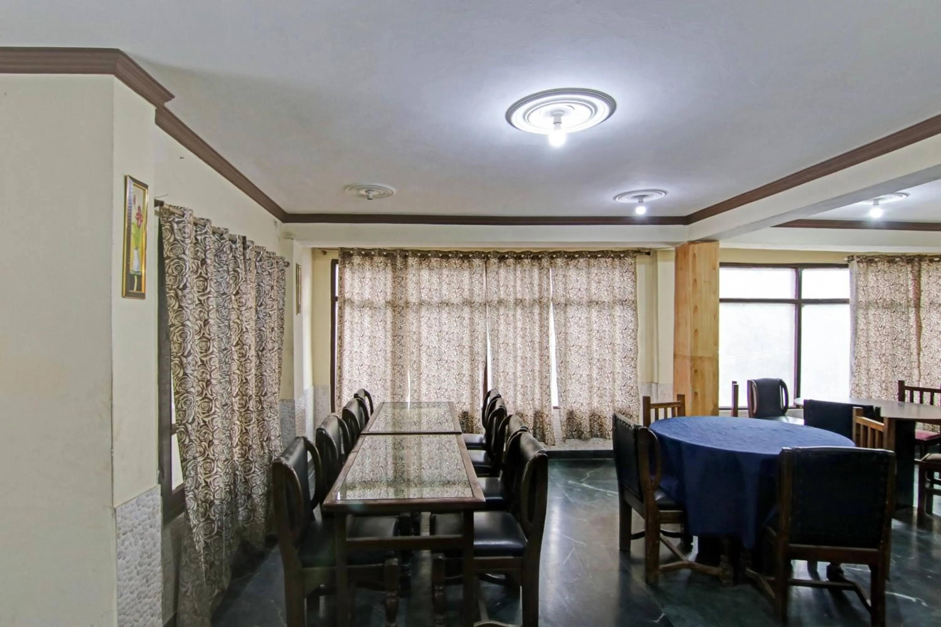 Restaurant/places to eat in Hotel O ASHOKA INN