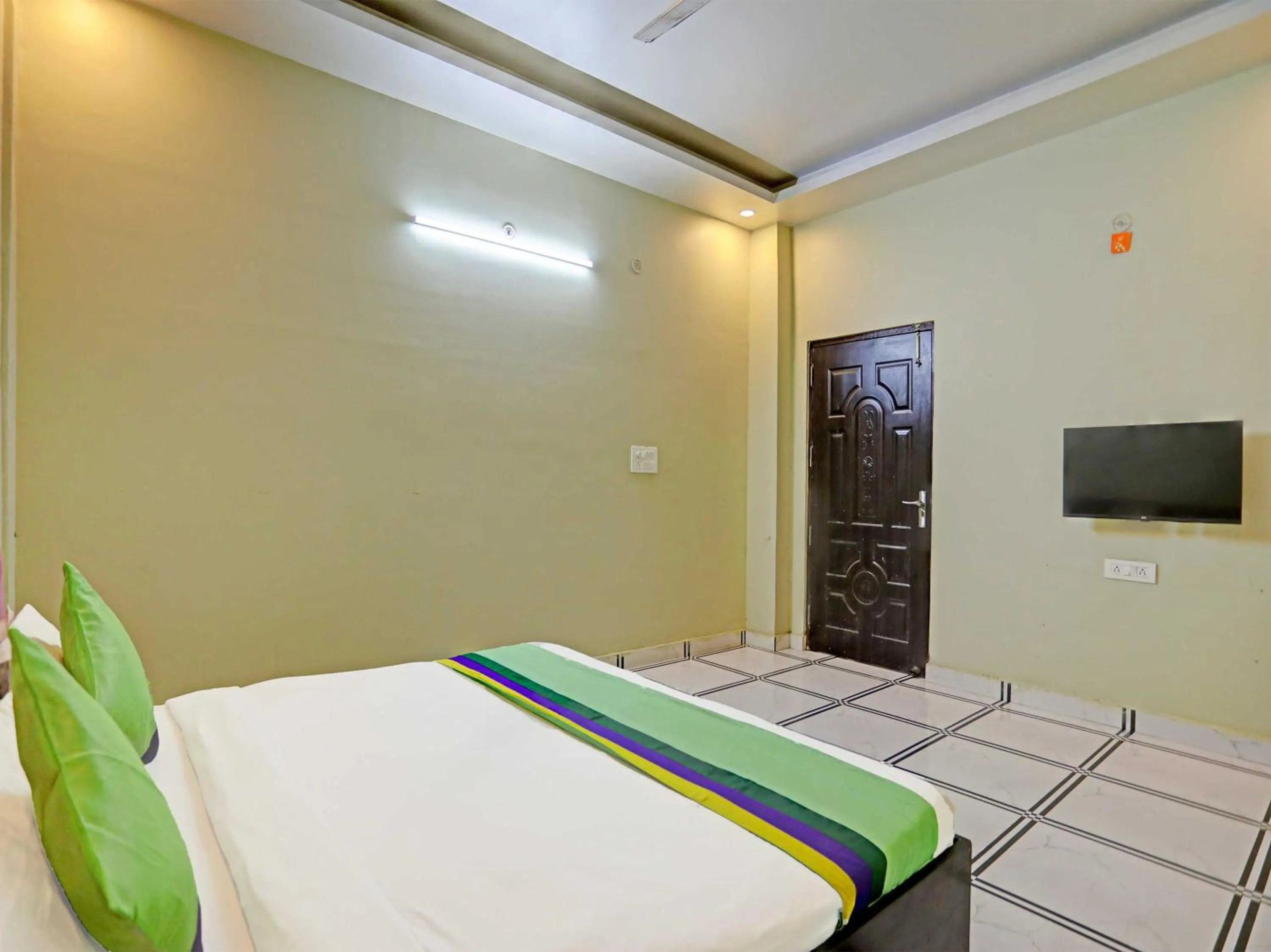 Bedroom, Bed in Hotel O Expo View Stay