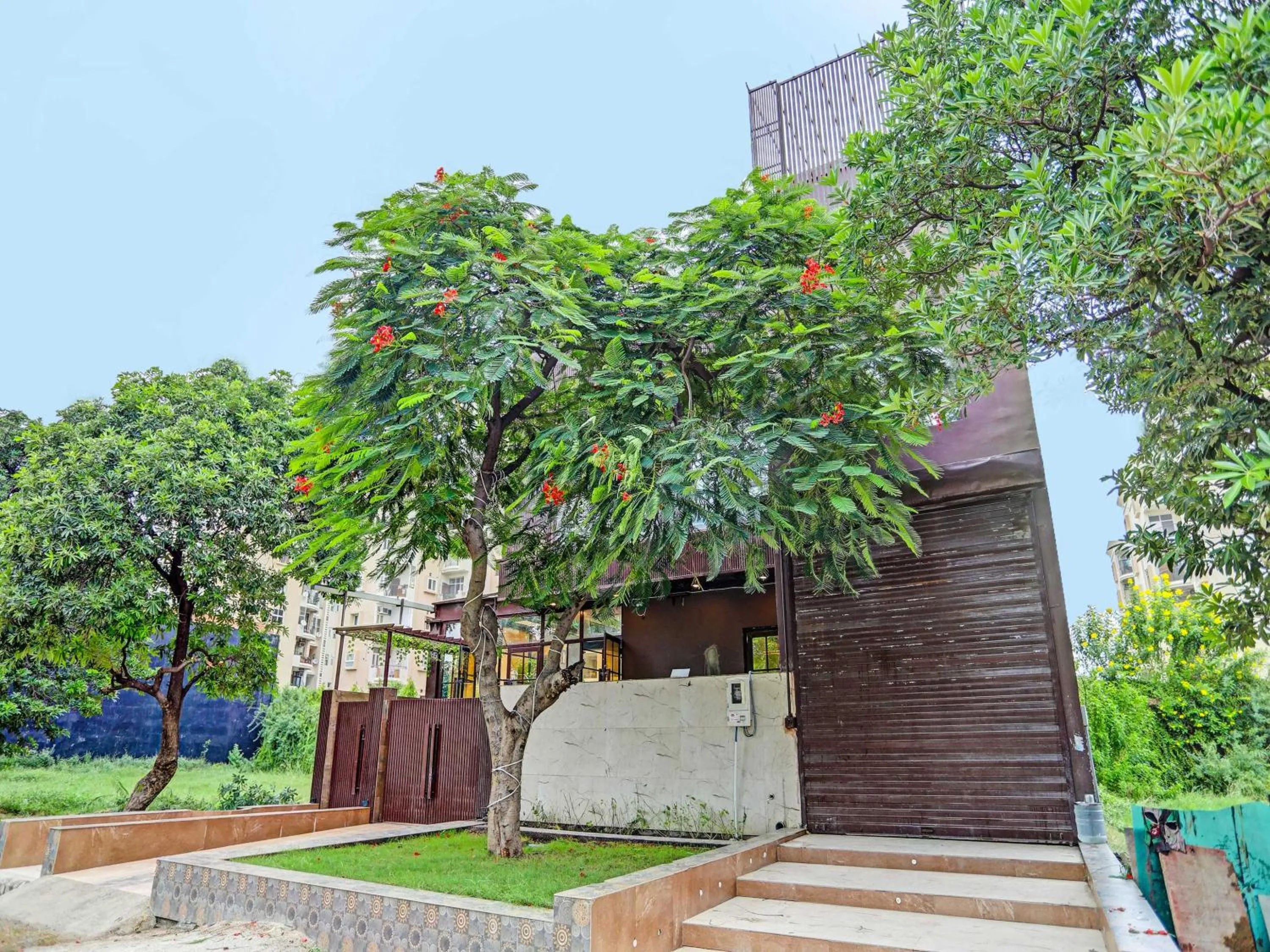 Facade/entrance in Hotel O Expo View Stay