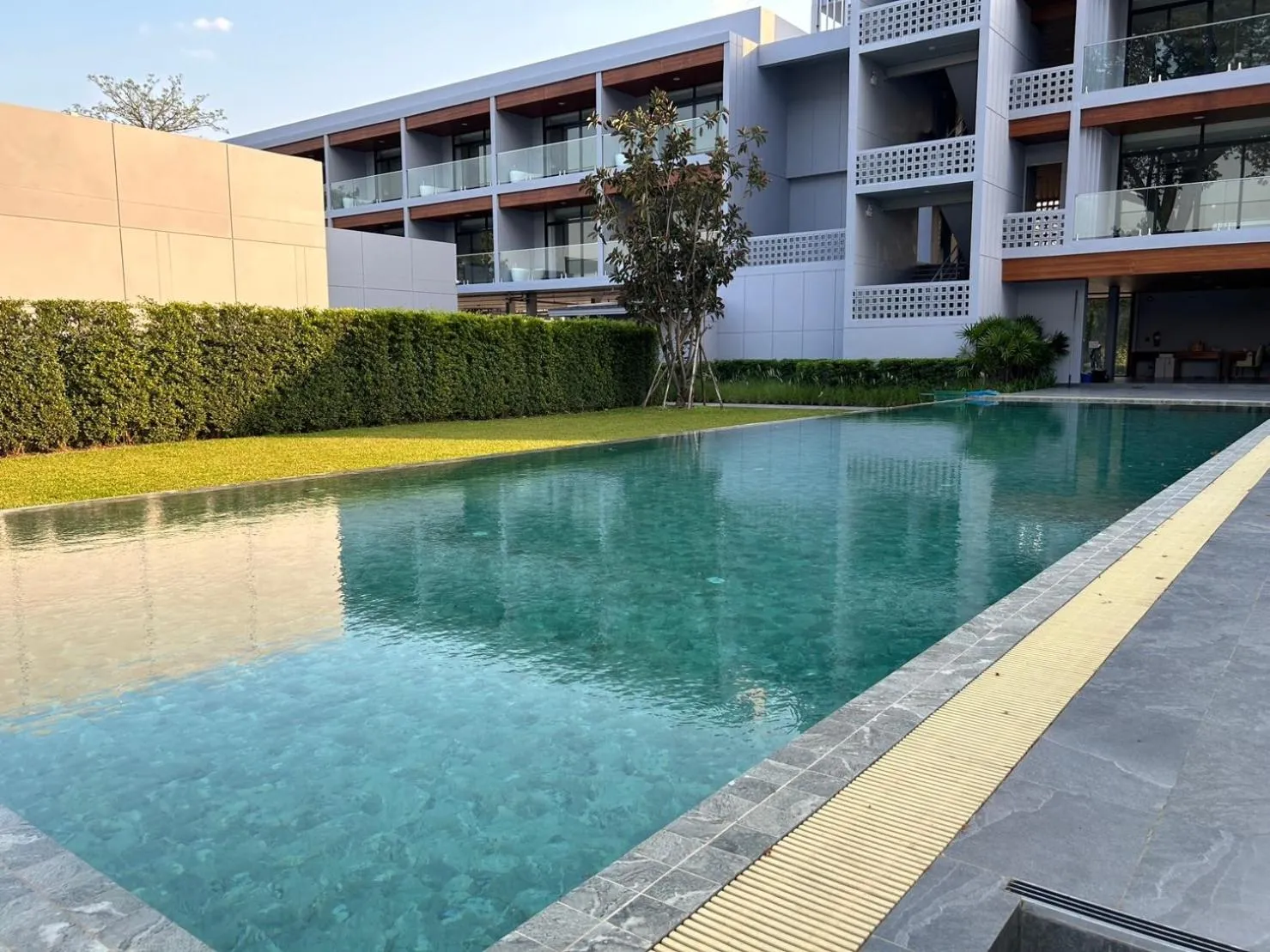 Swimming pool in Raintree Boutique