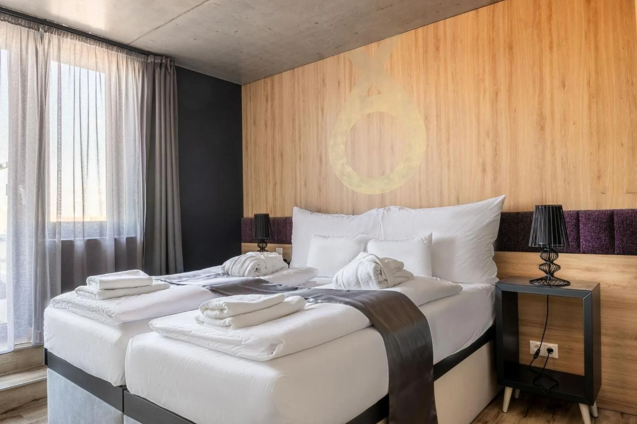 Bed in Onyx Luxury Budapest