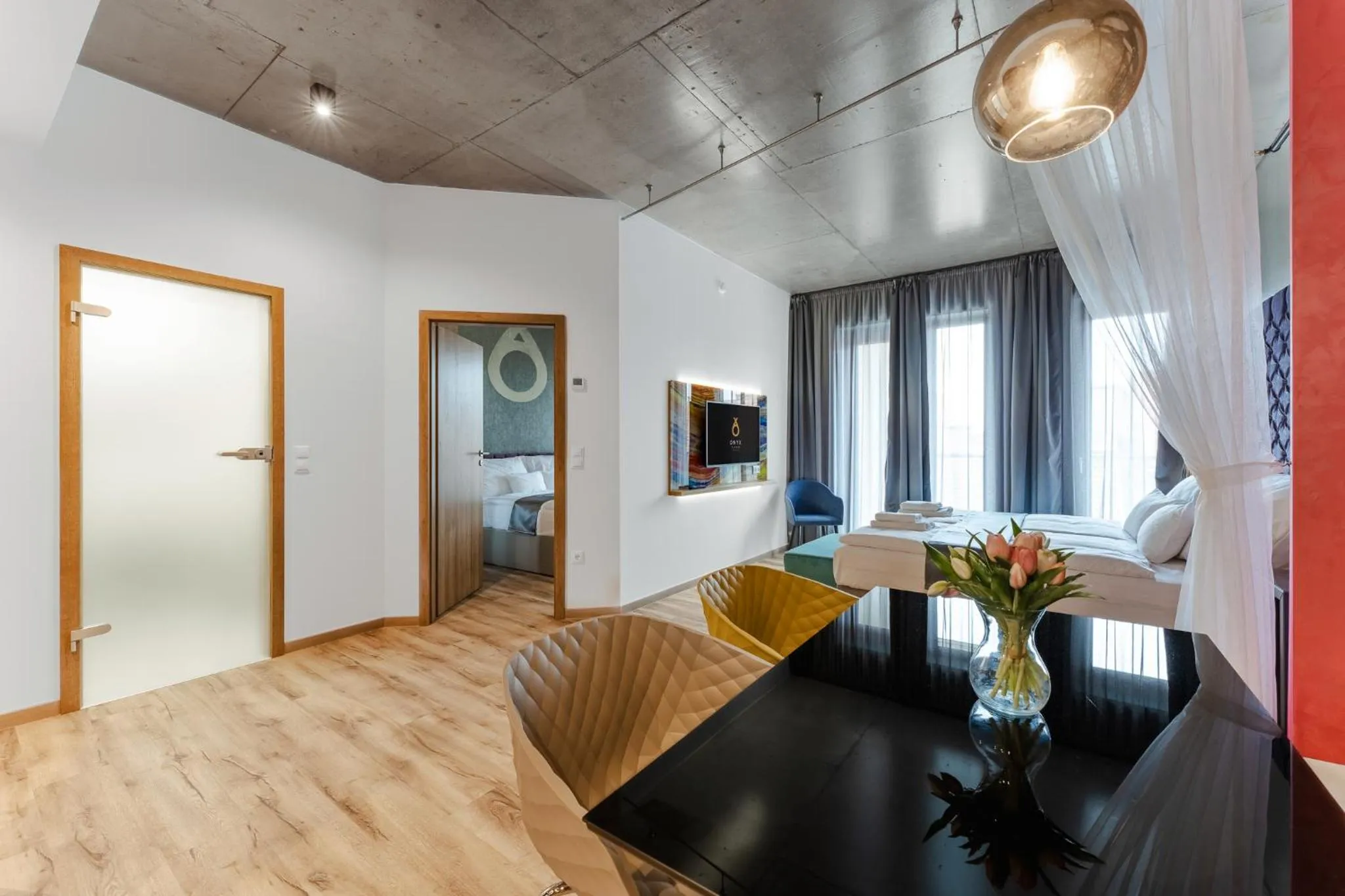 Photo of the whole room in Onyx Luxury Budapest