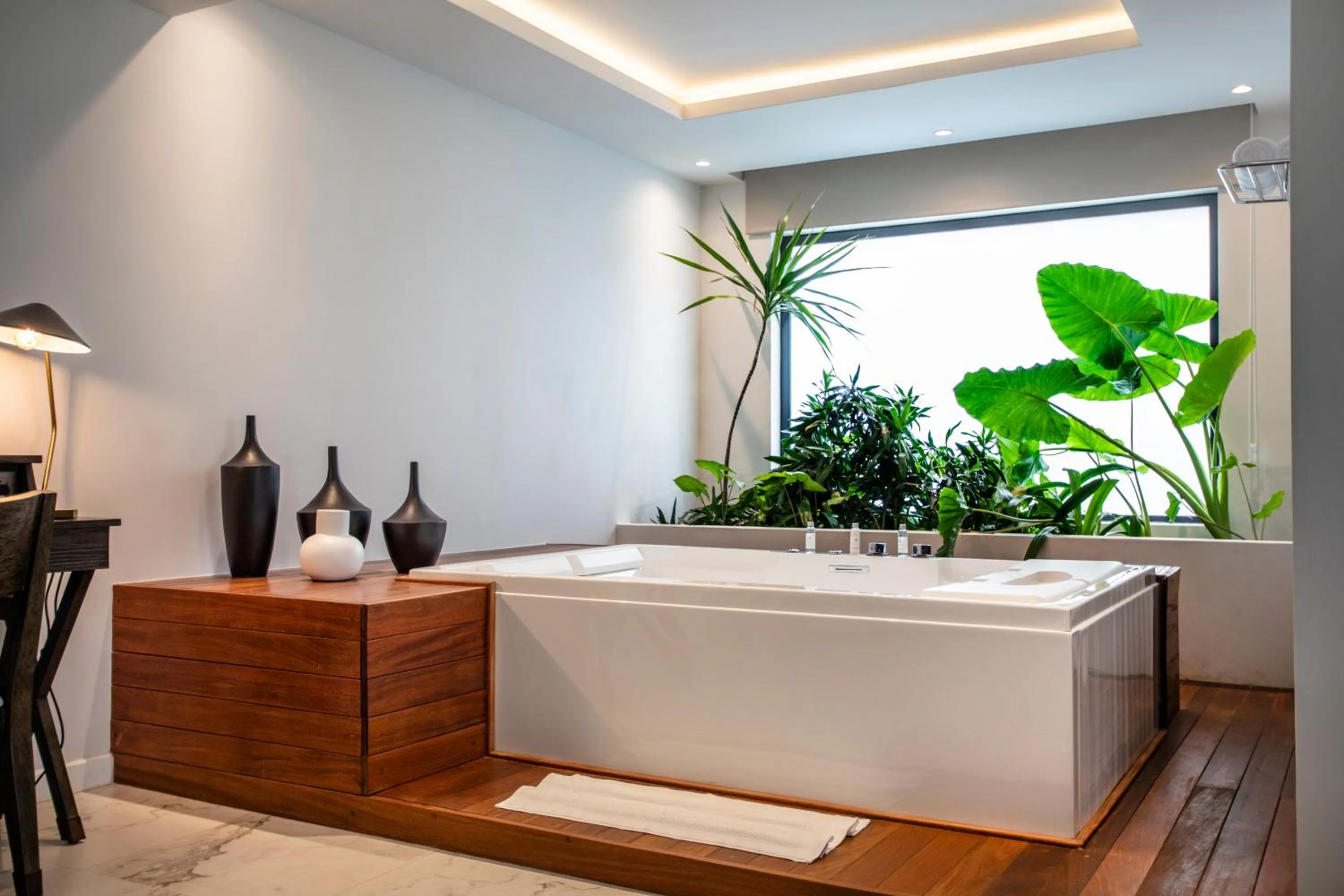 Hot Tub in Sea Diamond Boutique Hotel & Spa by Sea Resorts