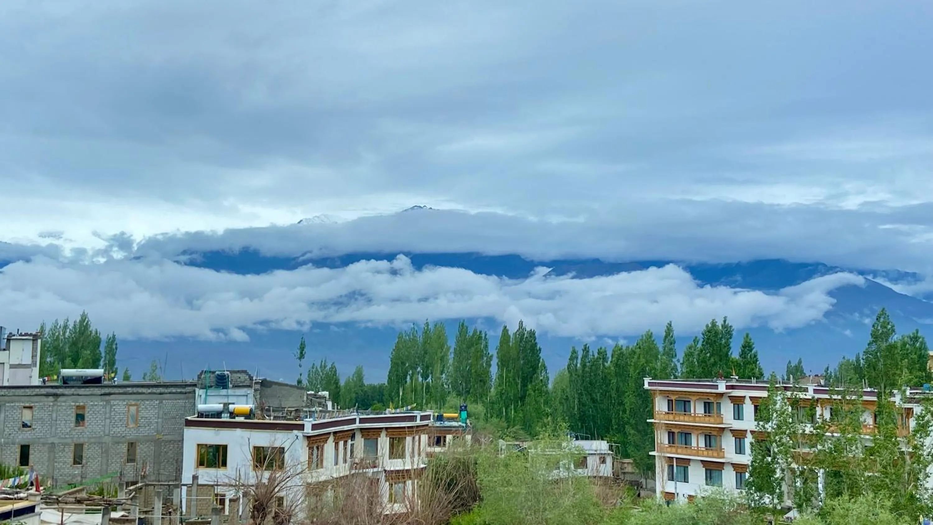 Mountain view in Hotel Palam Hills