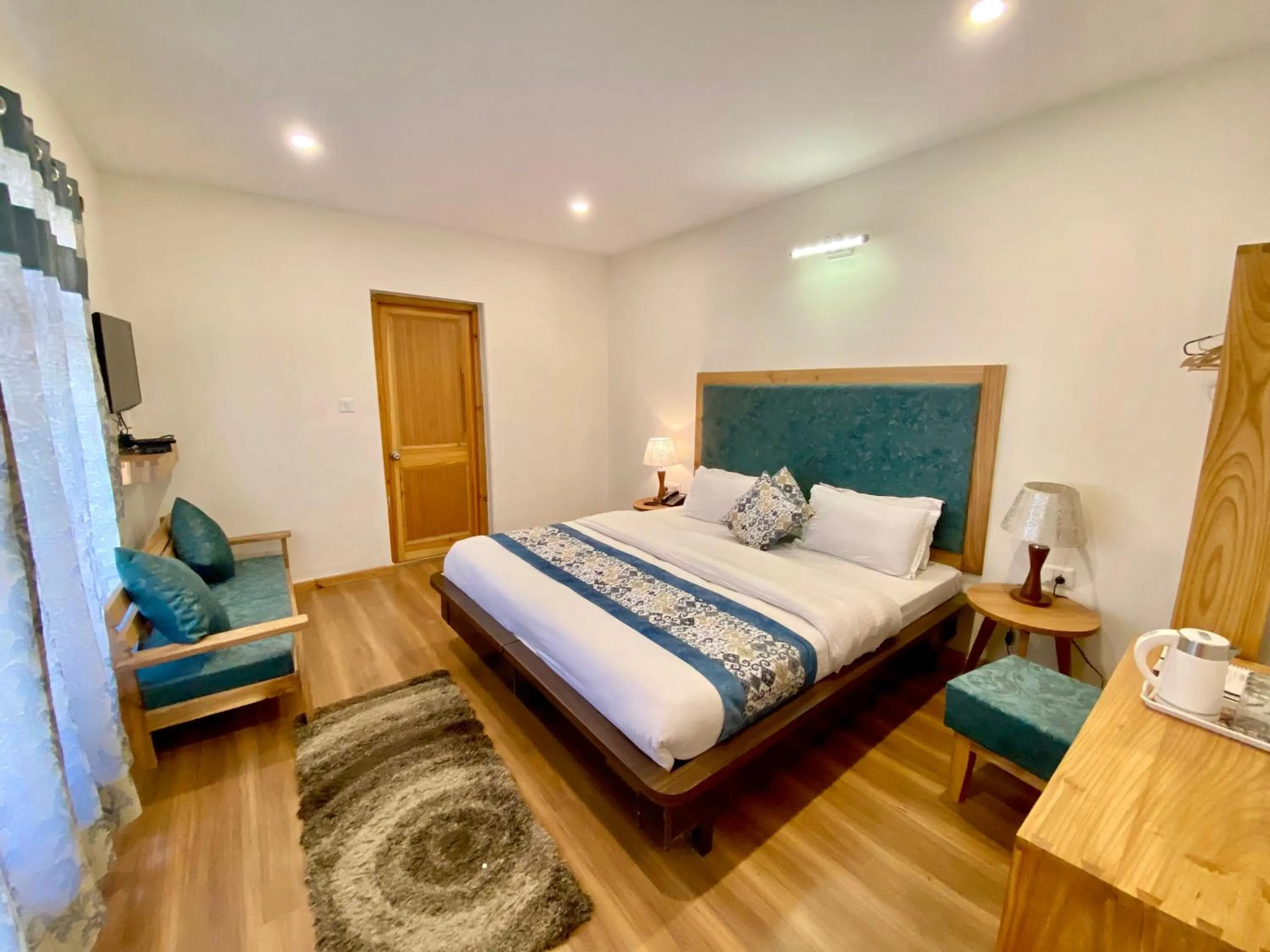 Bedroom, Bed in Hotel Palam Hills