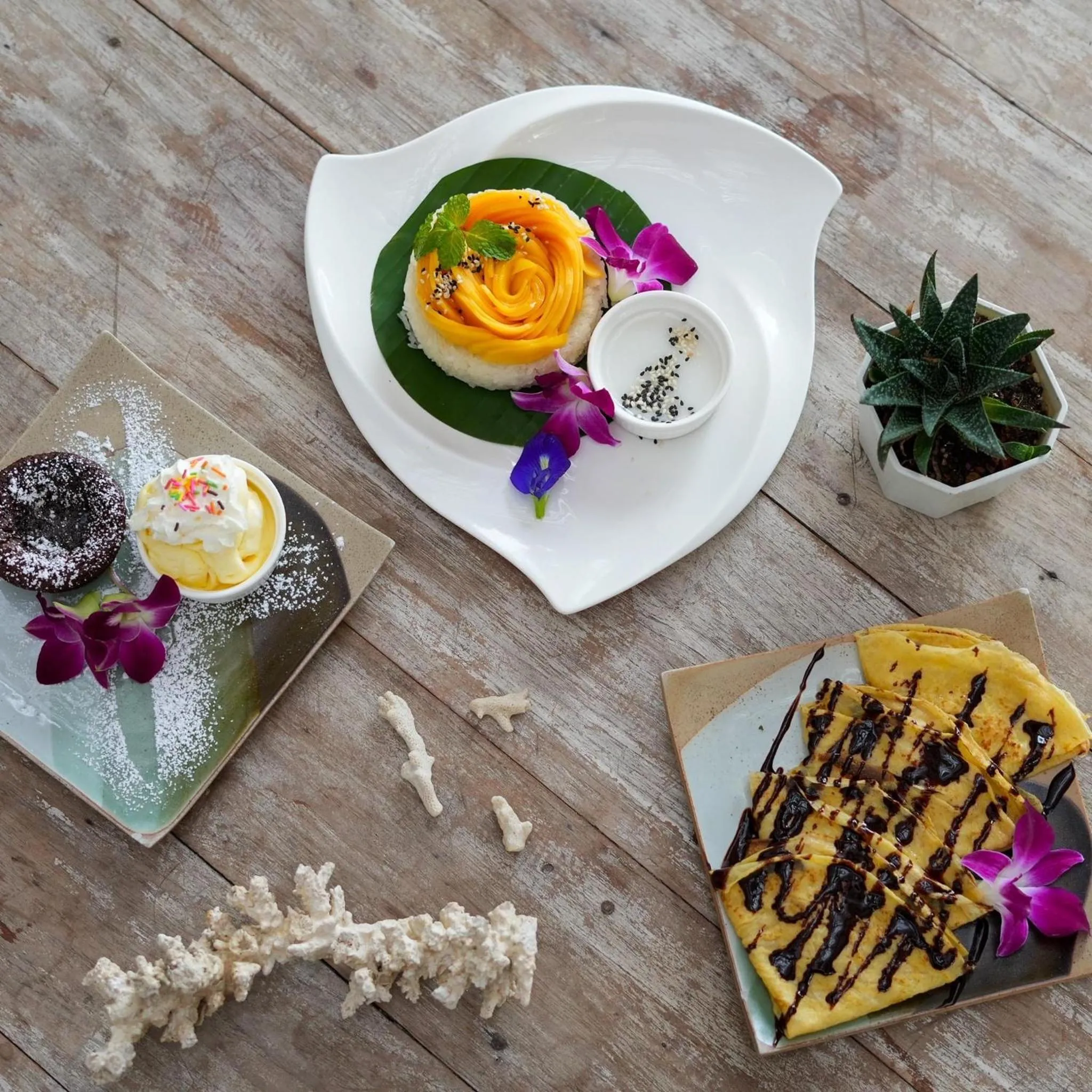 Food in Elephant Beach Club & Resort Samui