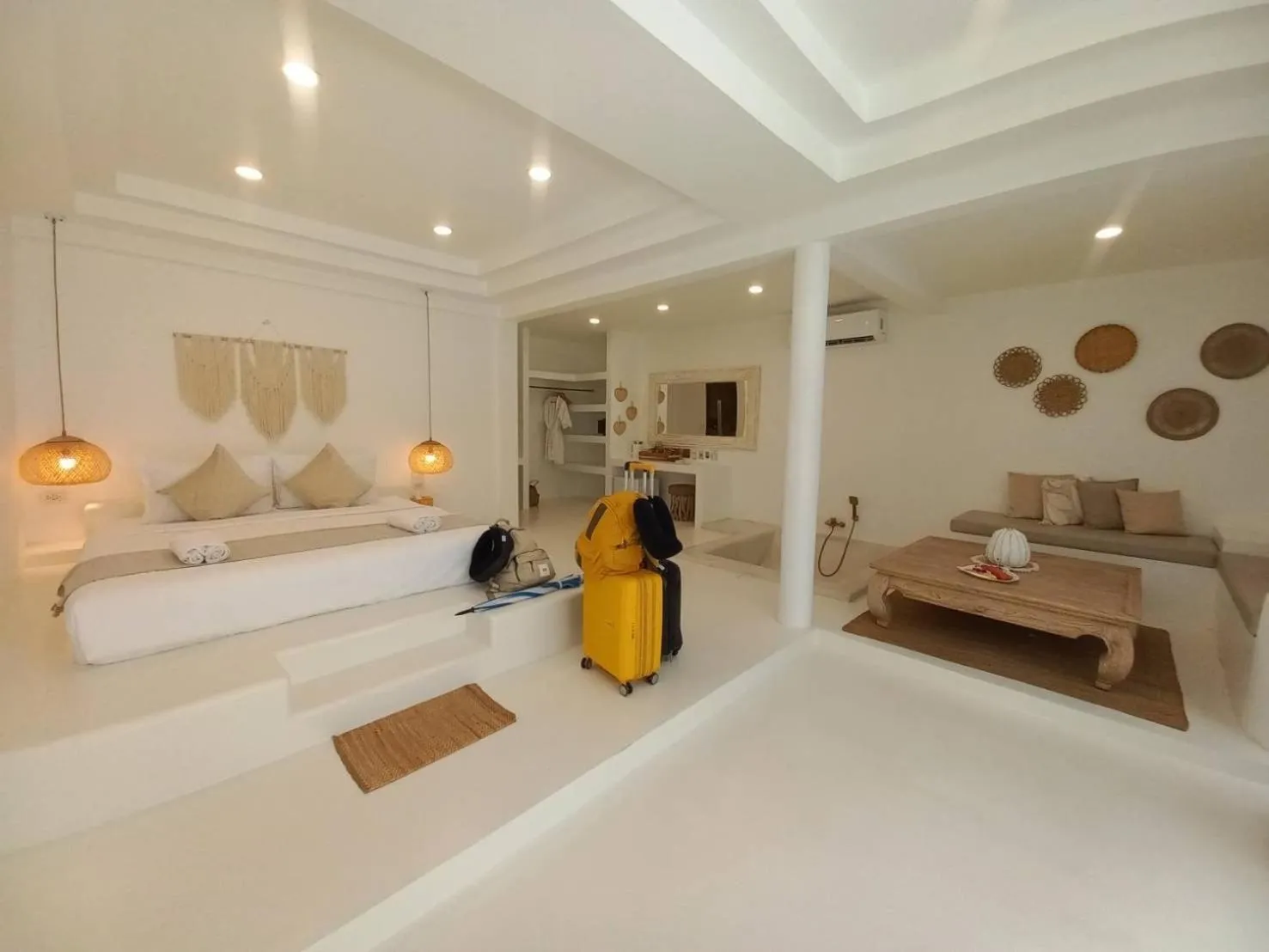 Bed in Elephant Beach Club & Resort Samui