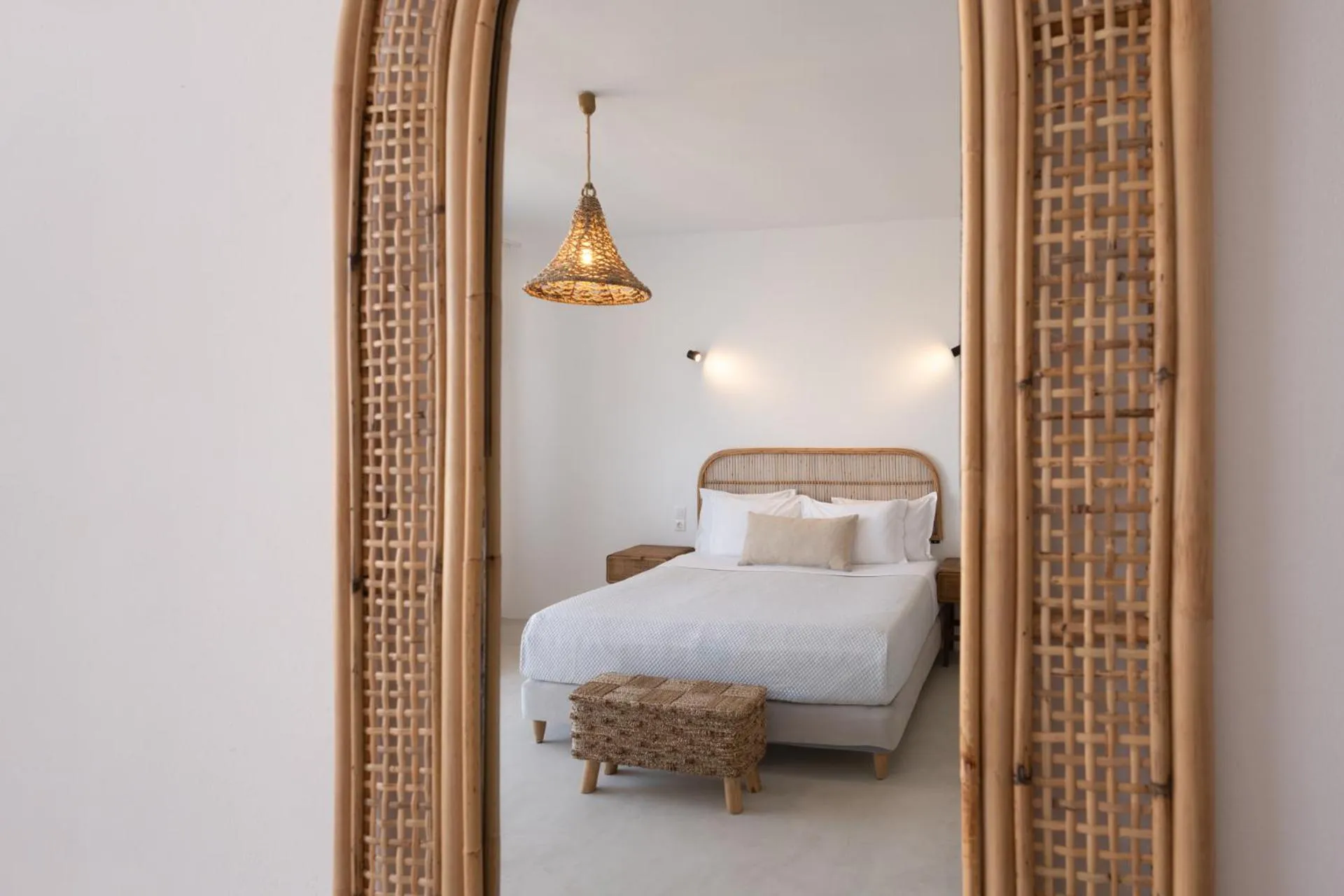 Bed in Divino Caldera