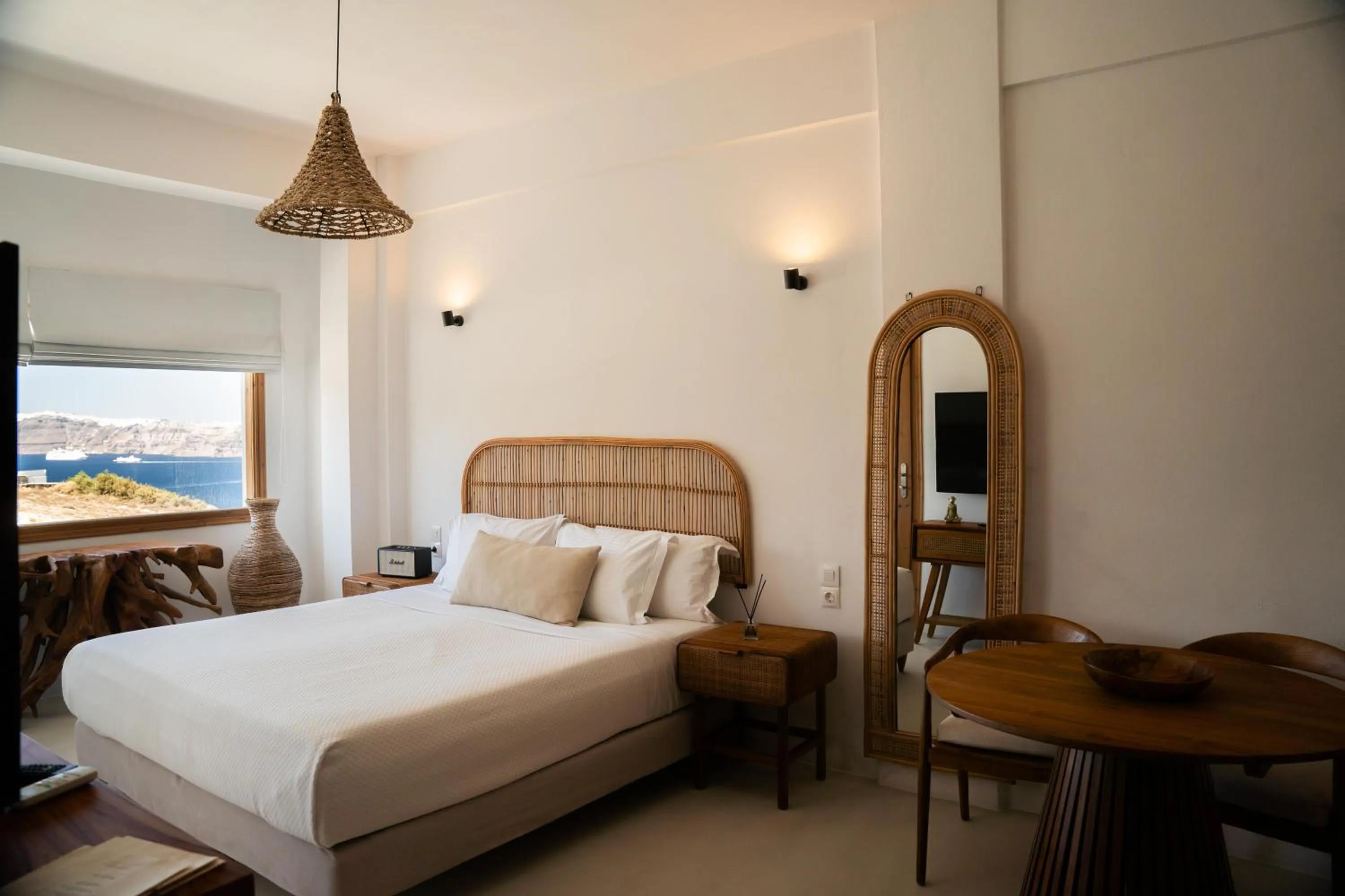 Bed in Divino Caldera