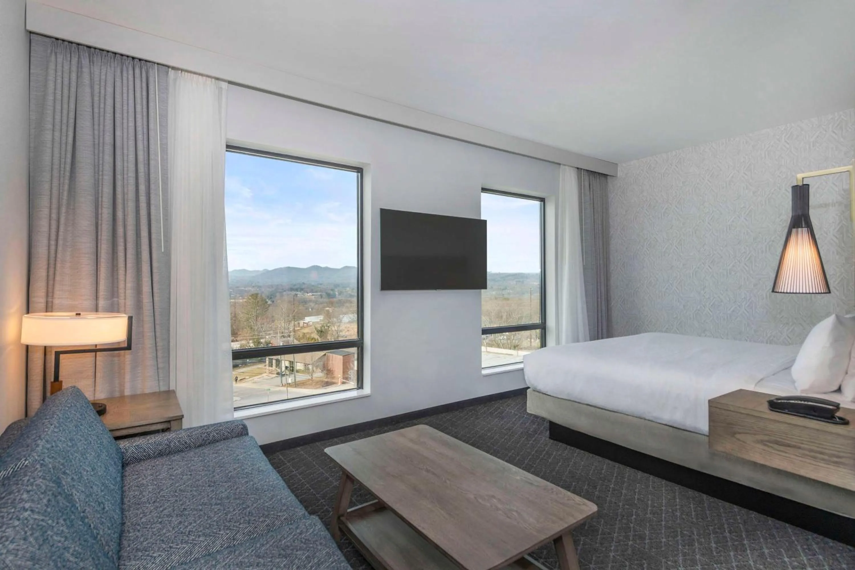 Bed in Embassy Suites By Hilton Asheville Downtown