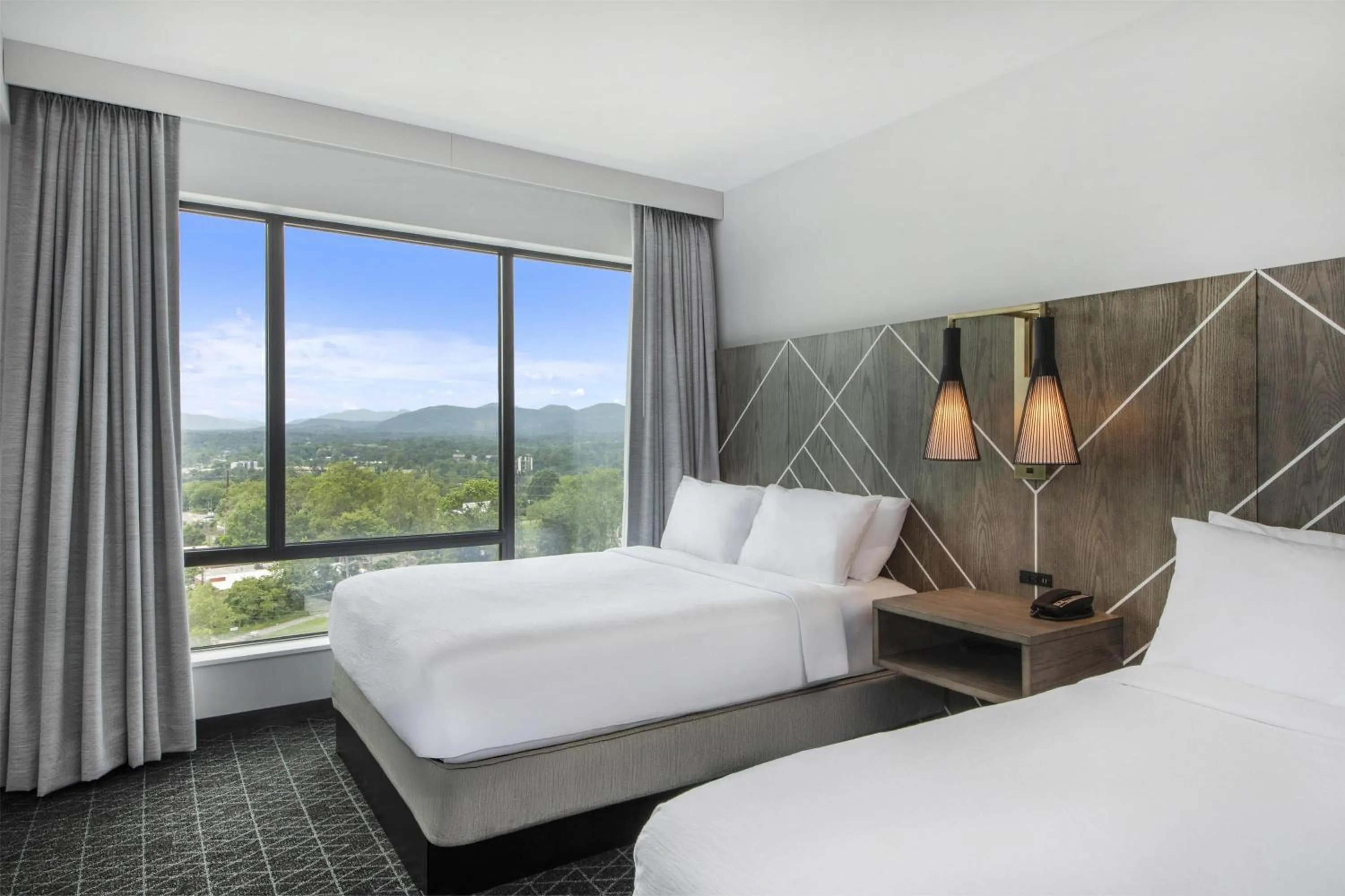 Bed in Embassy Suites By Hilton Asheville Downtown