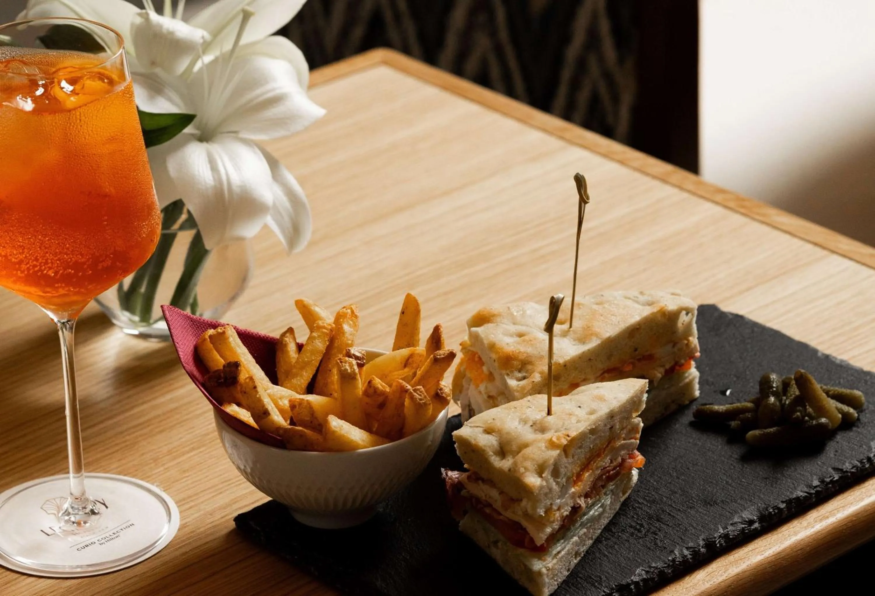 Dining area in Legacy Hotel Cascais, Curio Collection By Hilton