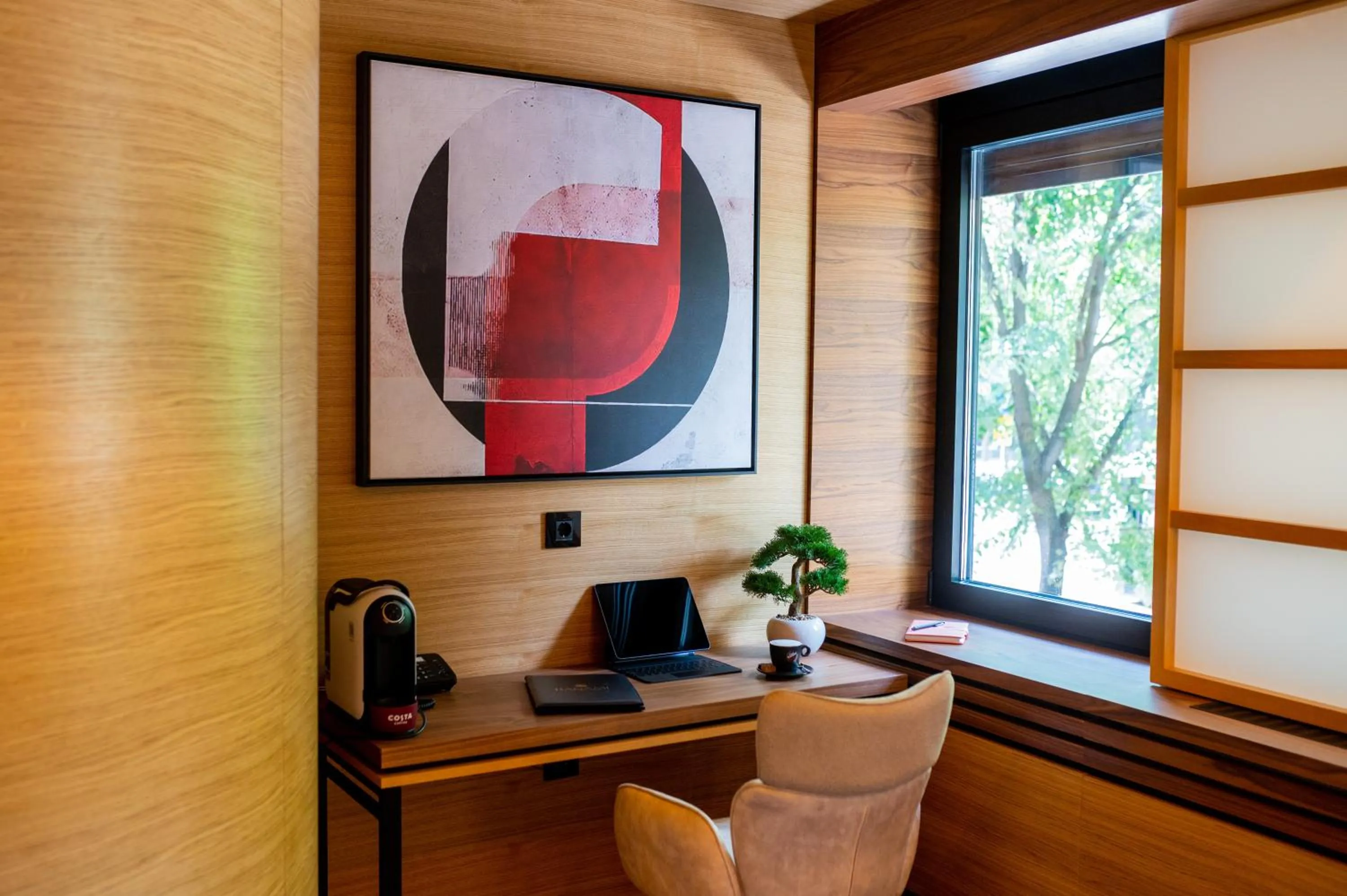 Coffee/tea facilities in Hanami Design Hotel