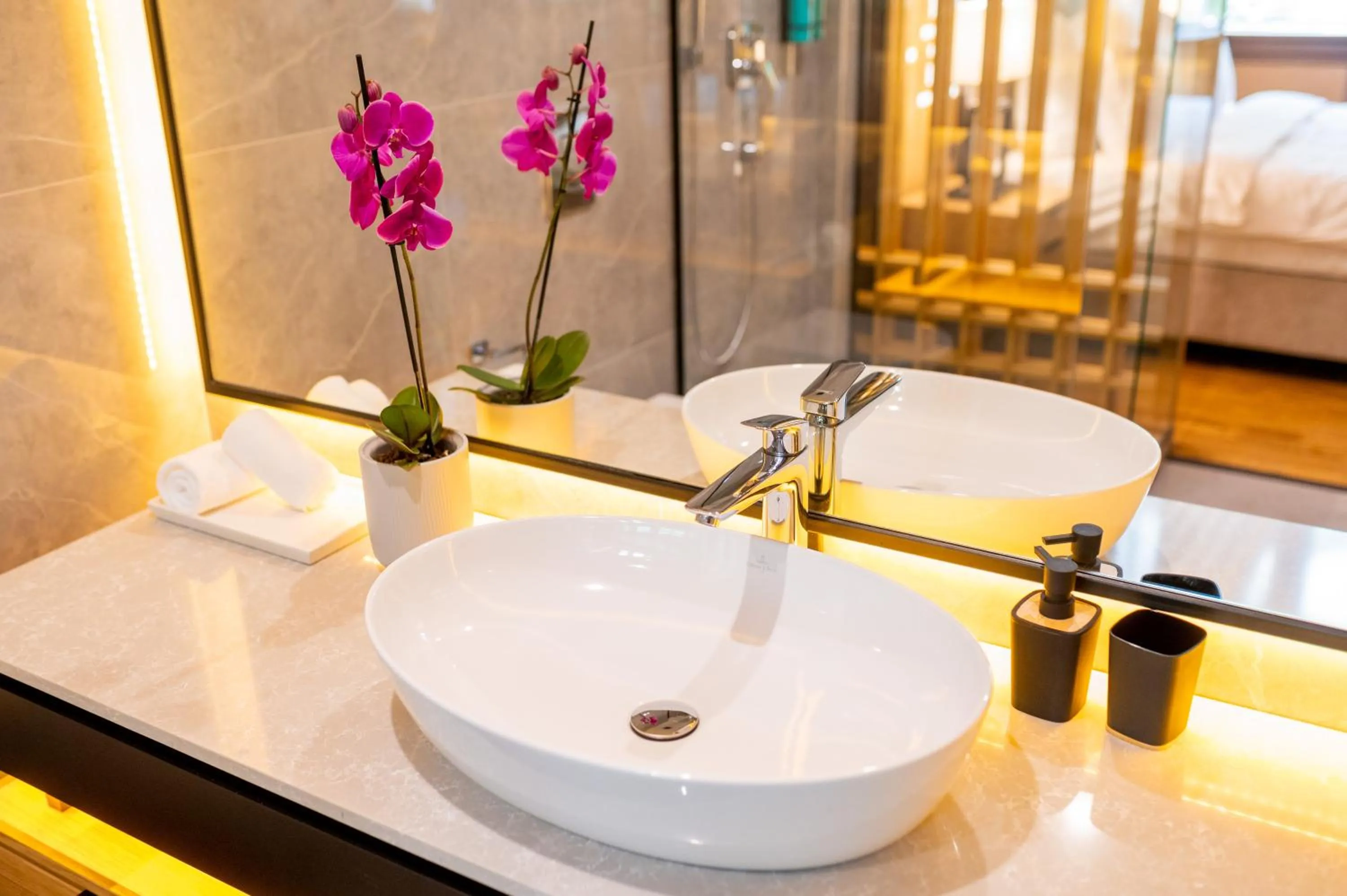 Bed in Hanami Design Hotel