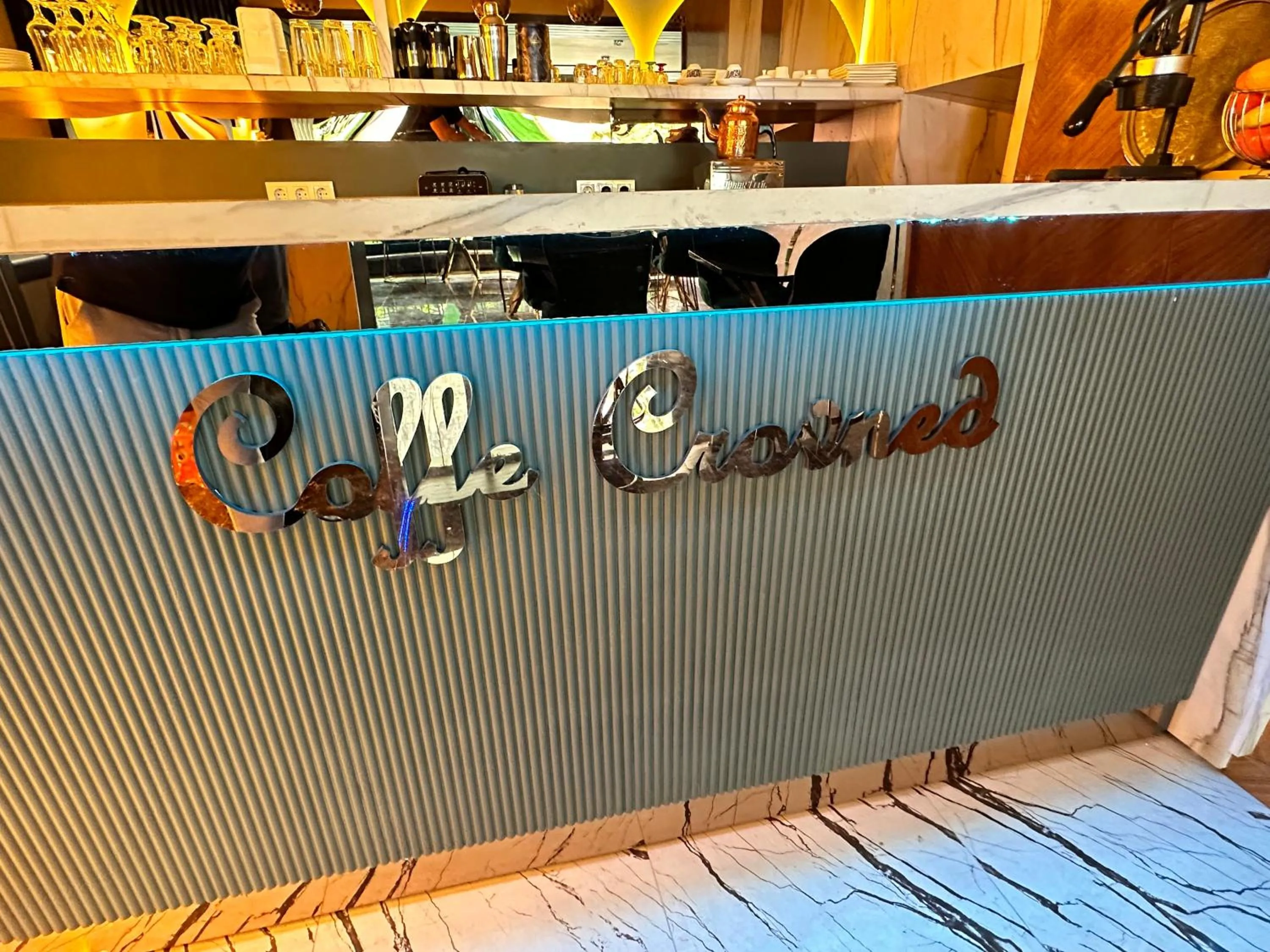 Certificate/Award in Crowned Plus Hotel