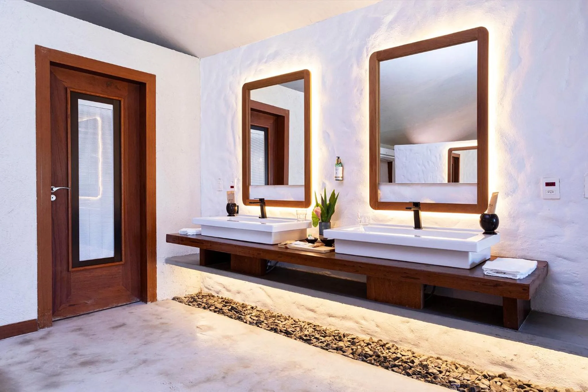 Bathroom, Bed in Reserva Jacumã Boutique Hotel