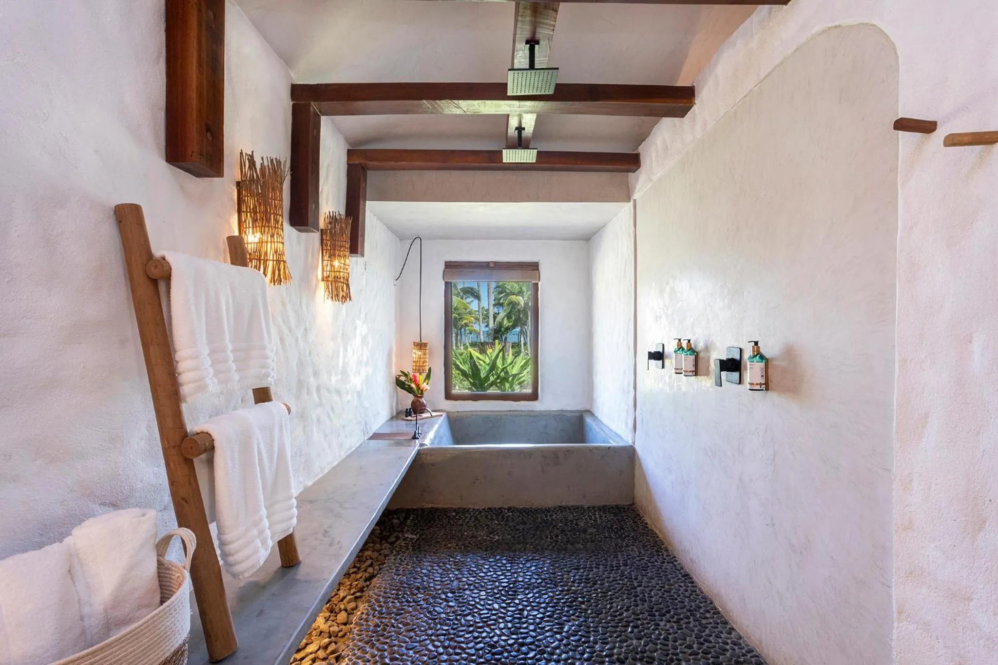 Bathroom, Bed in Reserva Jacumã Boutique Hotel