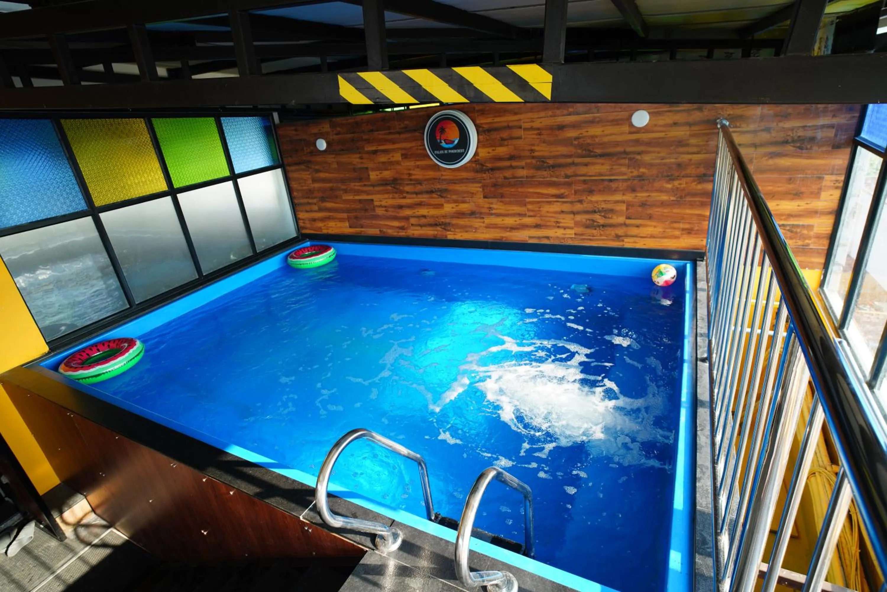 Swimming pool in Palais de Pondichéry